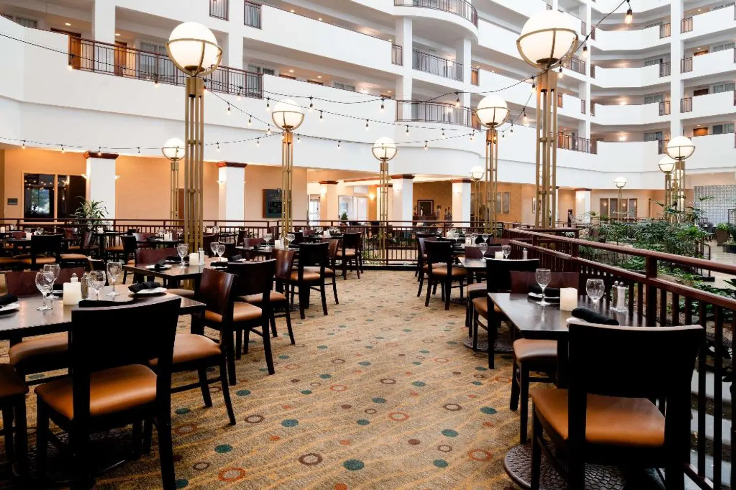Embassy Suites by Hilton Portland - Airport Restaurant