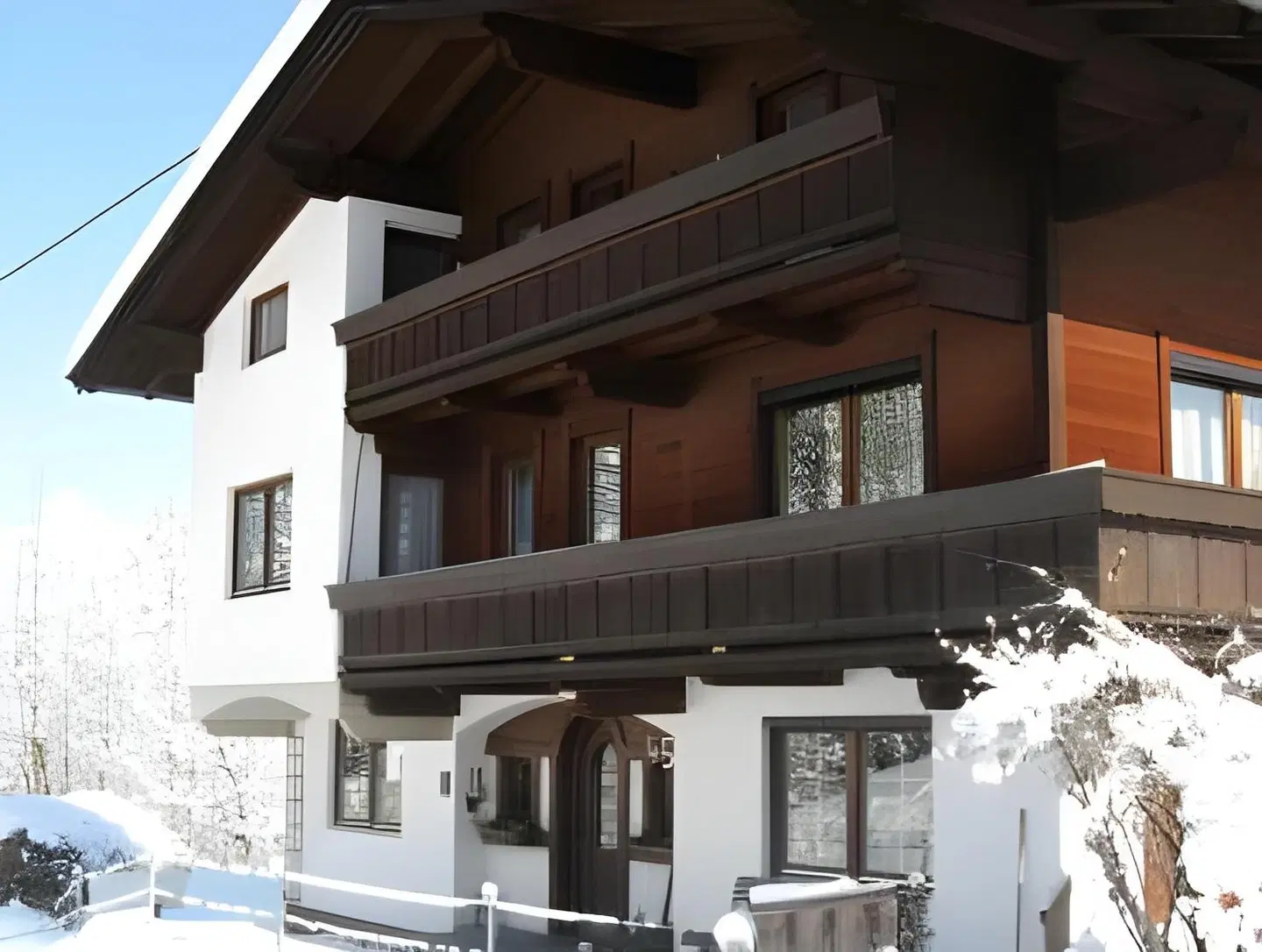 Alpbach Apartments EXTERIOR
