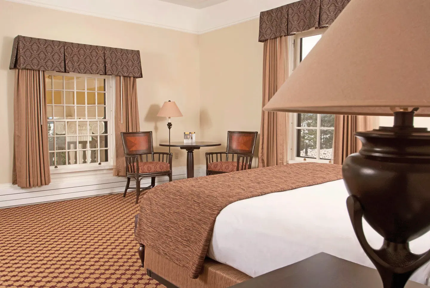 Lake Yellowstone Hotel & Cabins ROOM_EXAMPLE