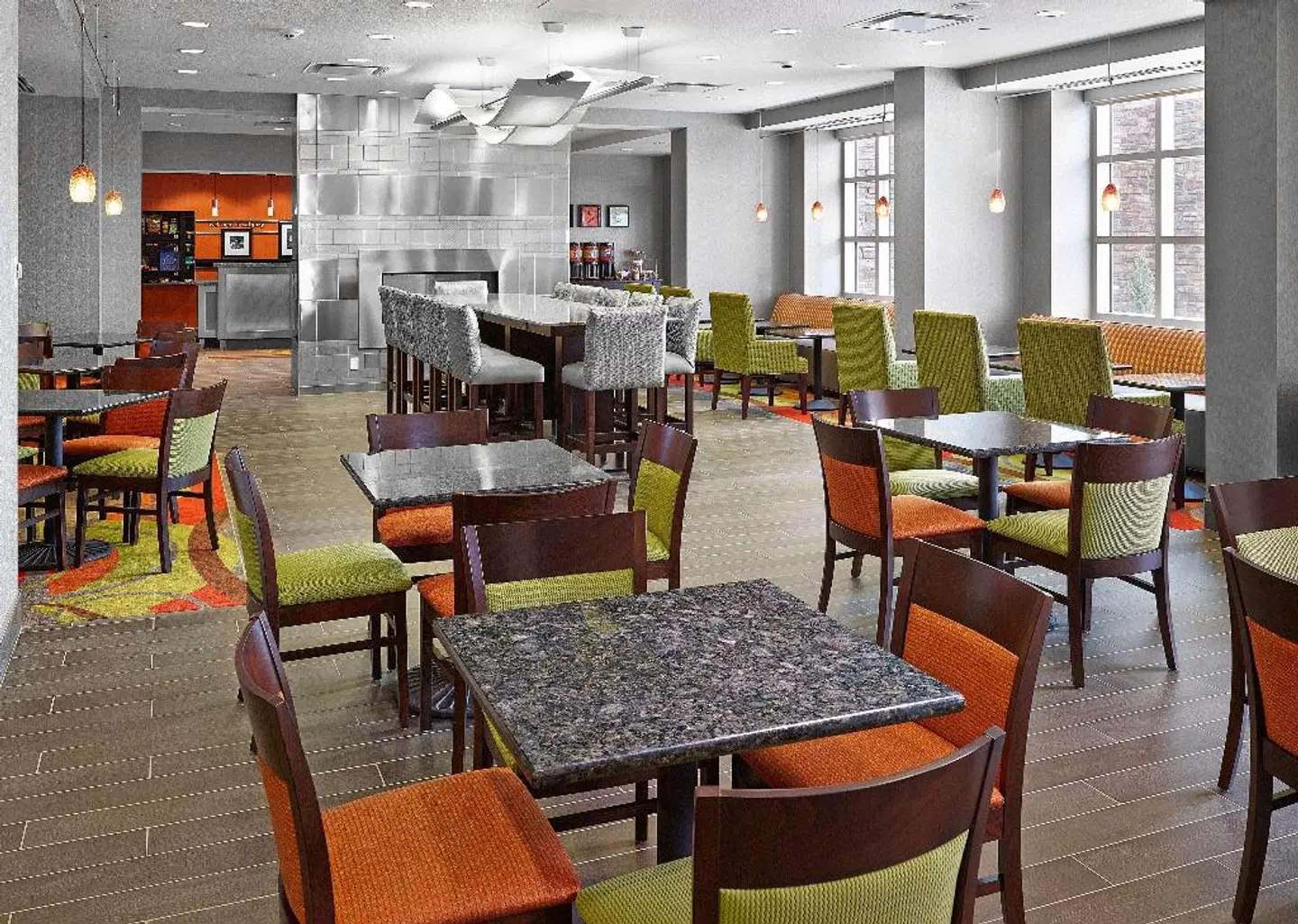 Hampton Inn by Hilton Calgary Airport North Restaurant