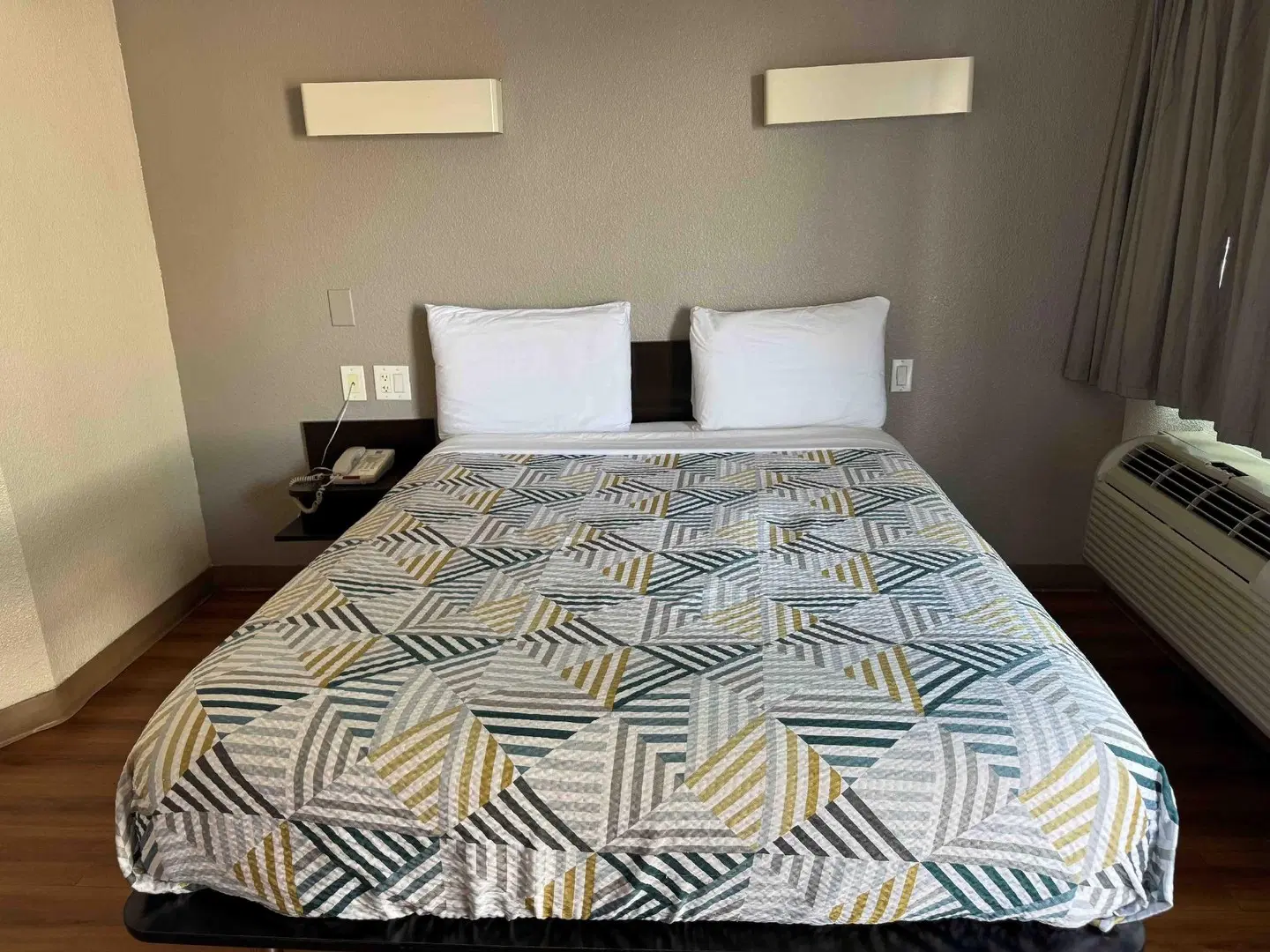 Studio 6 Suites Las Vegas, NV - Tropicana ROOM_EXAMPLE