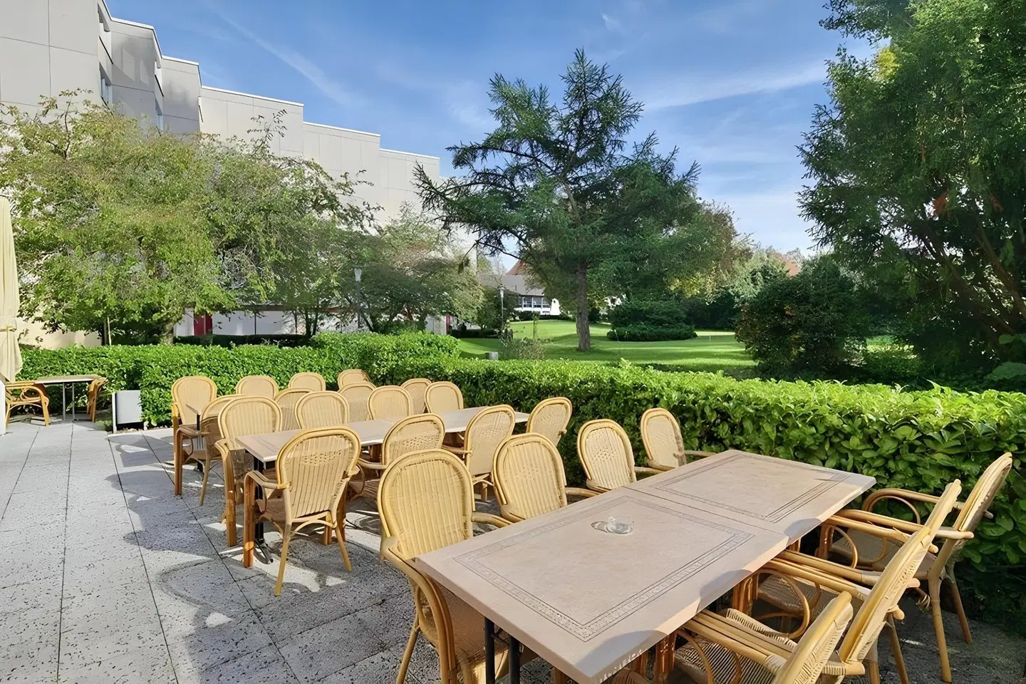 Seminaris Hotel Bad Honnef Terrasse