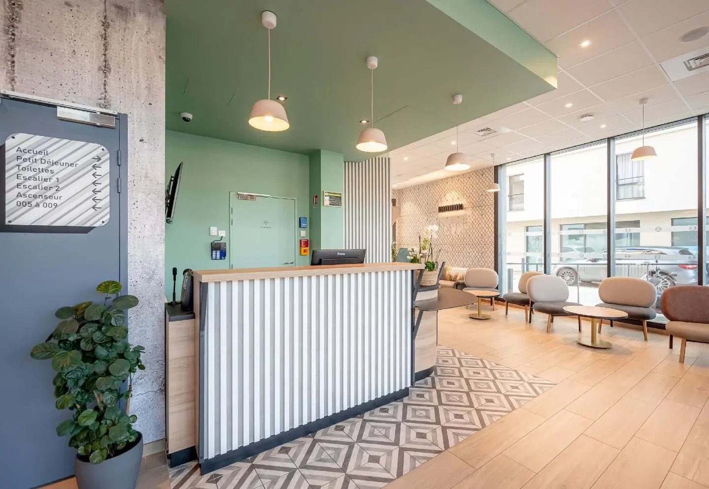 B&B Hotel Toulon Centre Gare LOUNGE_LOBBY