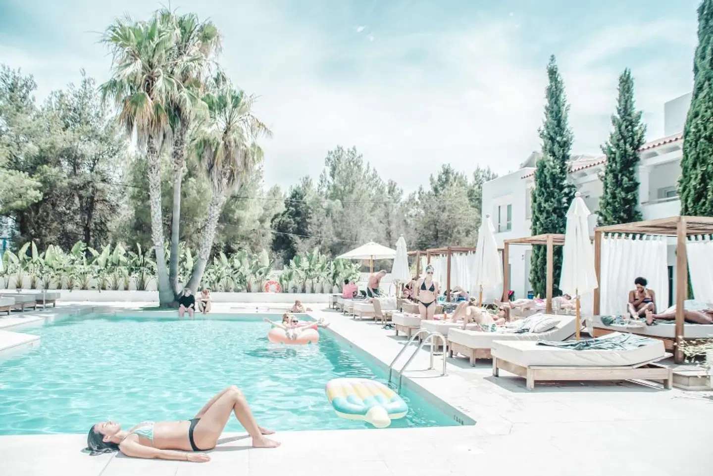 Las Mimosas Boutique & Spa OUTDOOR_POOL