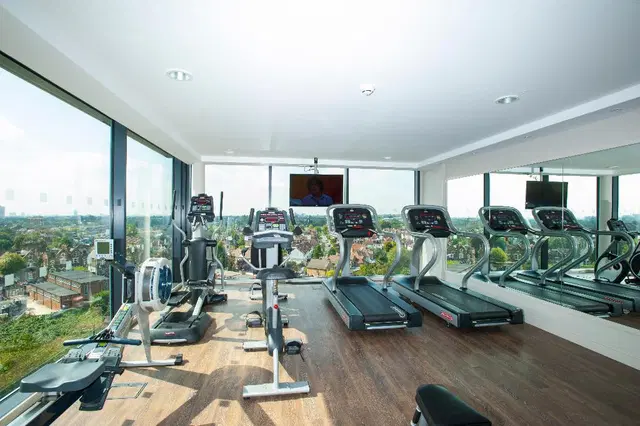 Holiday Inn London - West SPORTS_AND_LEISURE