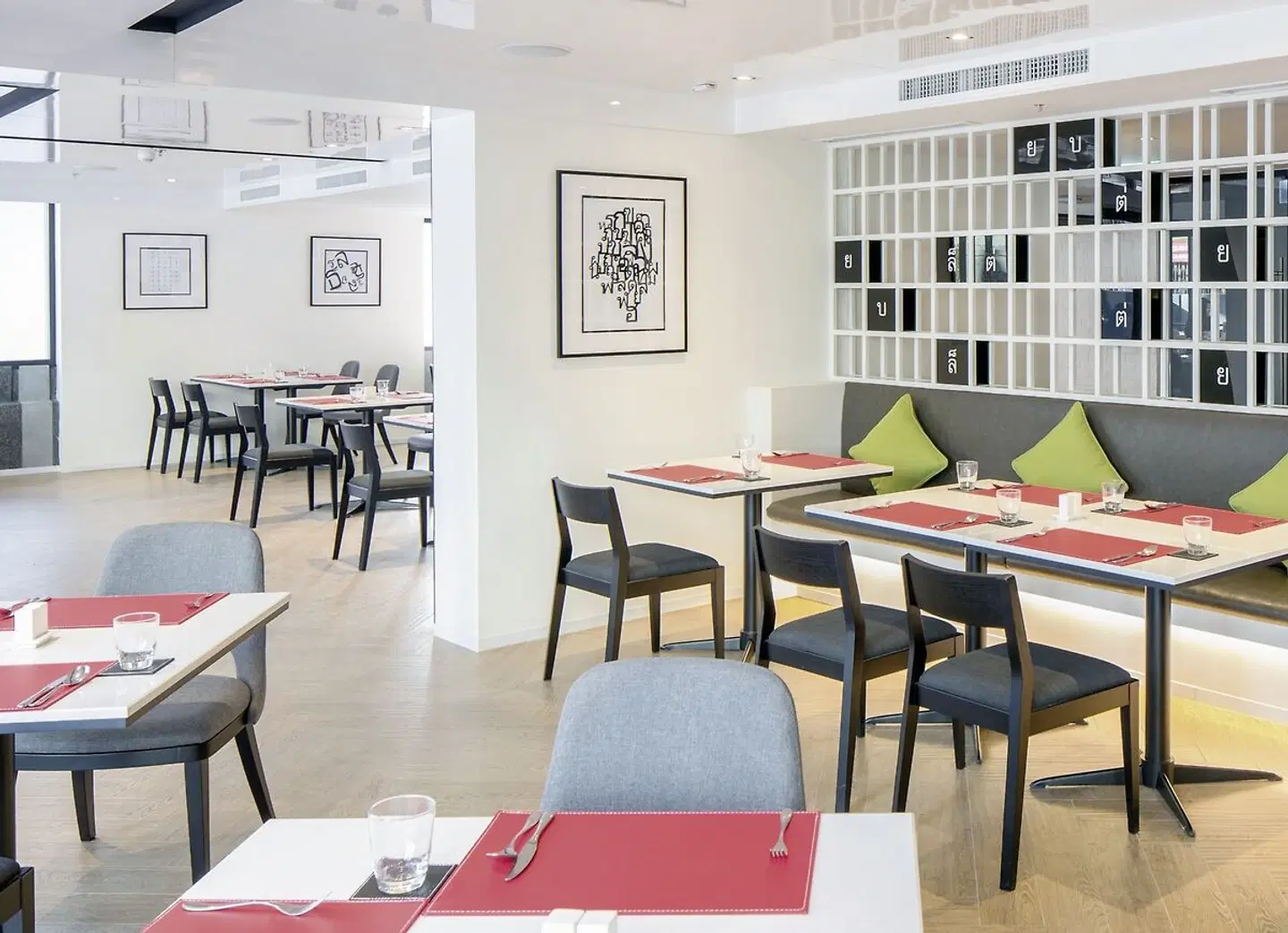 Travelodge Sukhumvit 11 Restaurant
