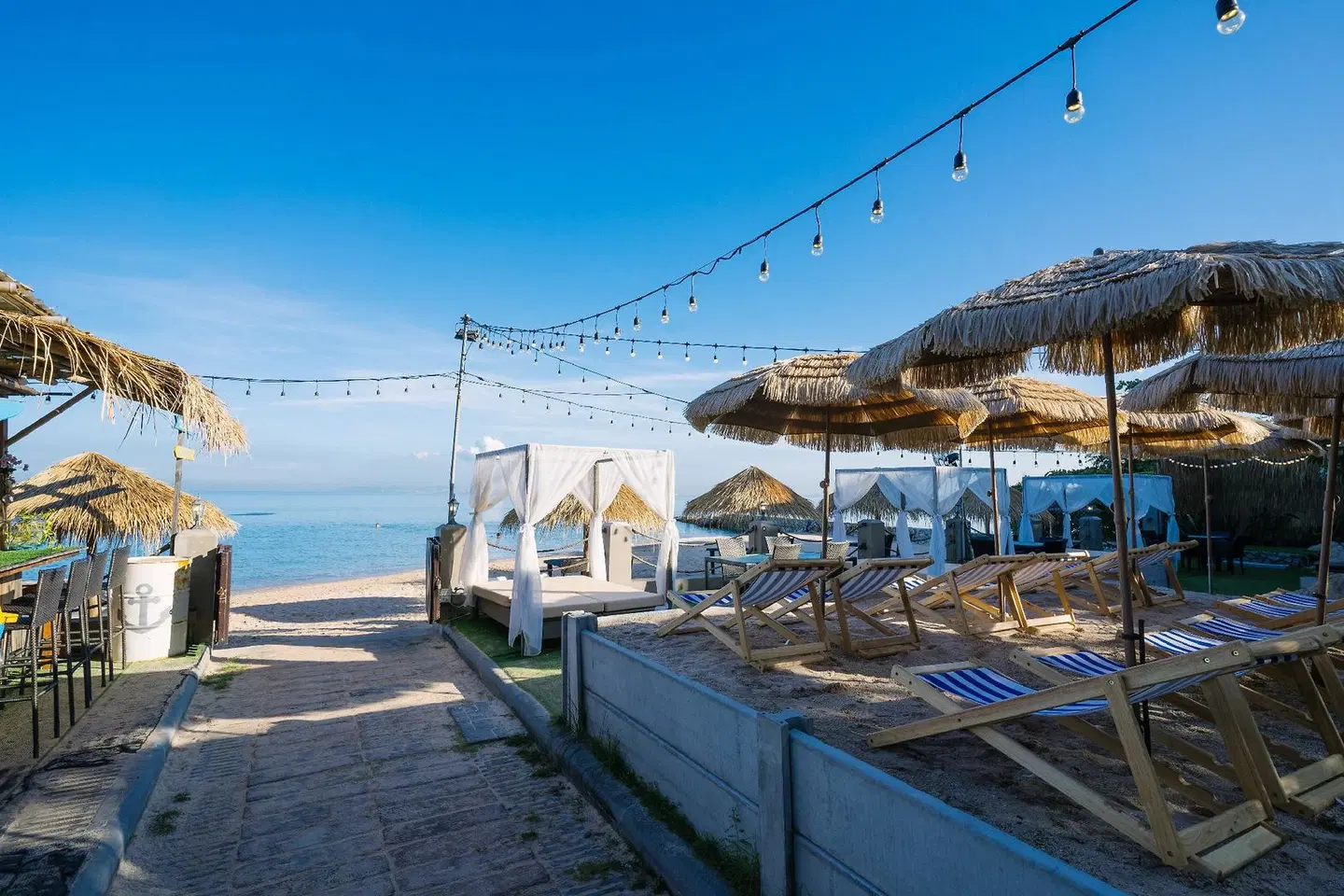 Golden Tulip Pattaya Beach Resort Terrasse