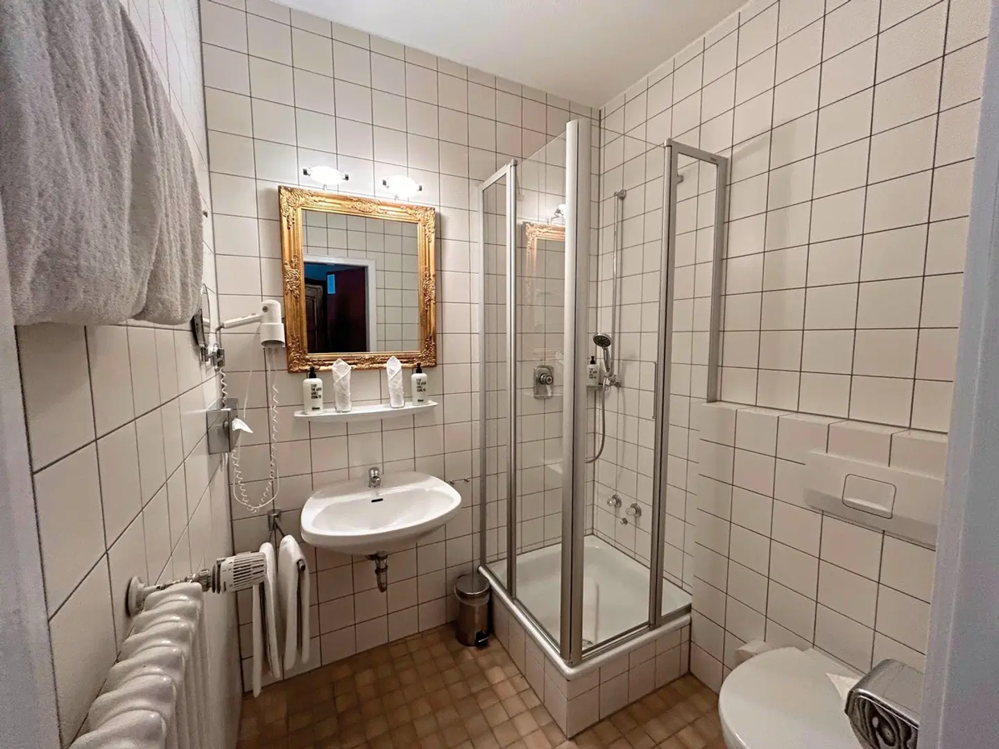 hideauts hotels Der Rosengarten Badezimmer