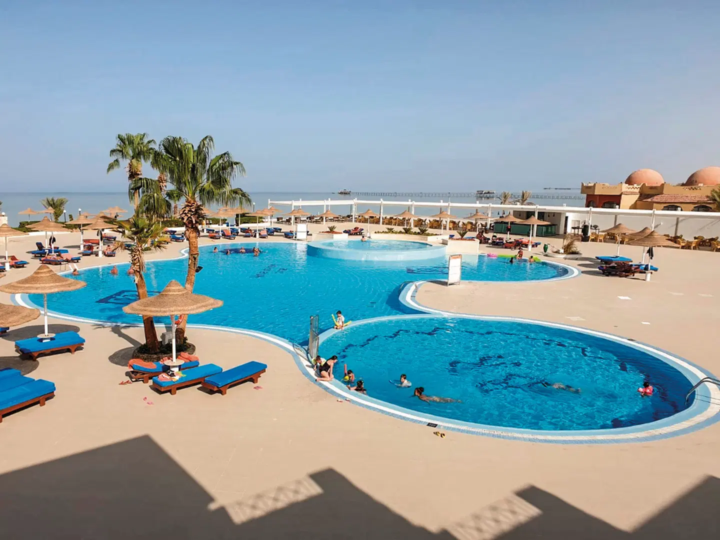 Blue Reef Resort OUTDOOR_POOL