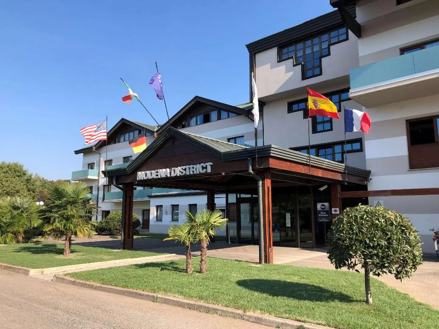 Best Western Modena District EXTERIOR