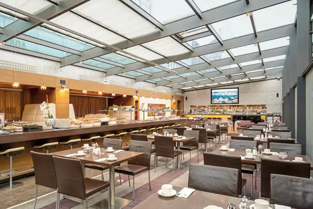 Park Inn by Radisson Berlin Alexanderplatz Restaurant