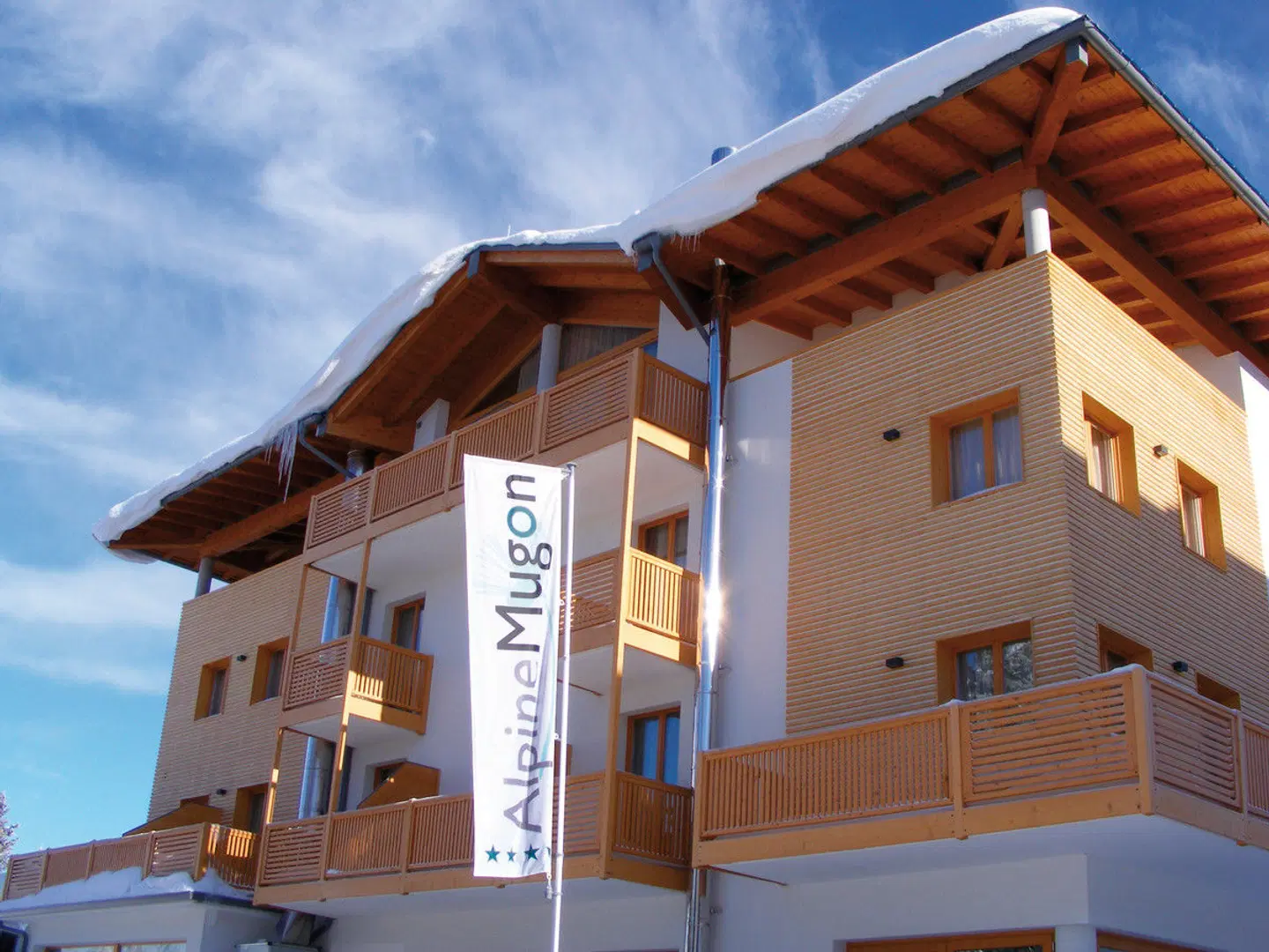 Alpine Mugon EXTERIOR