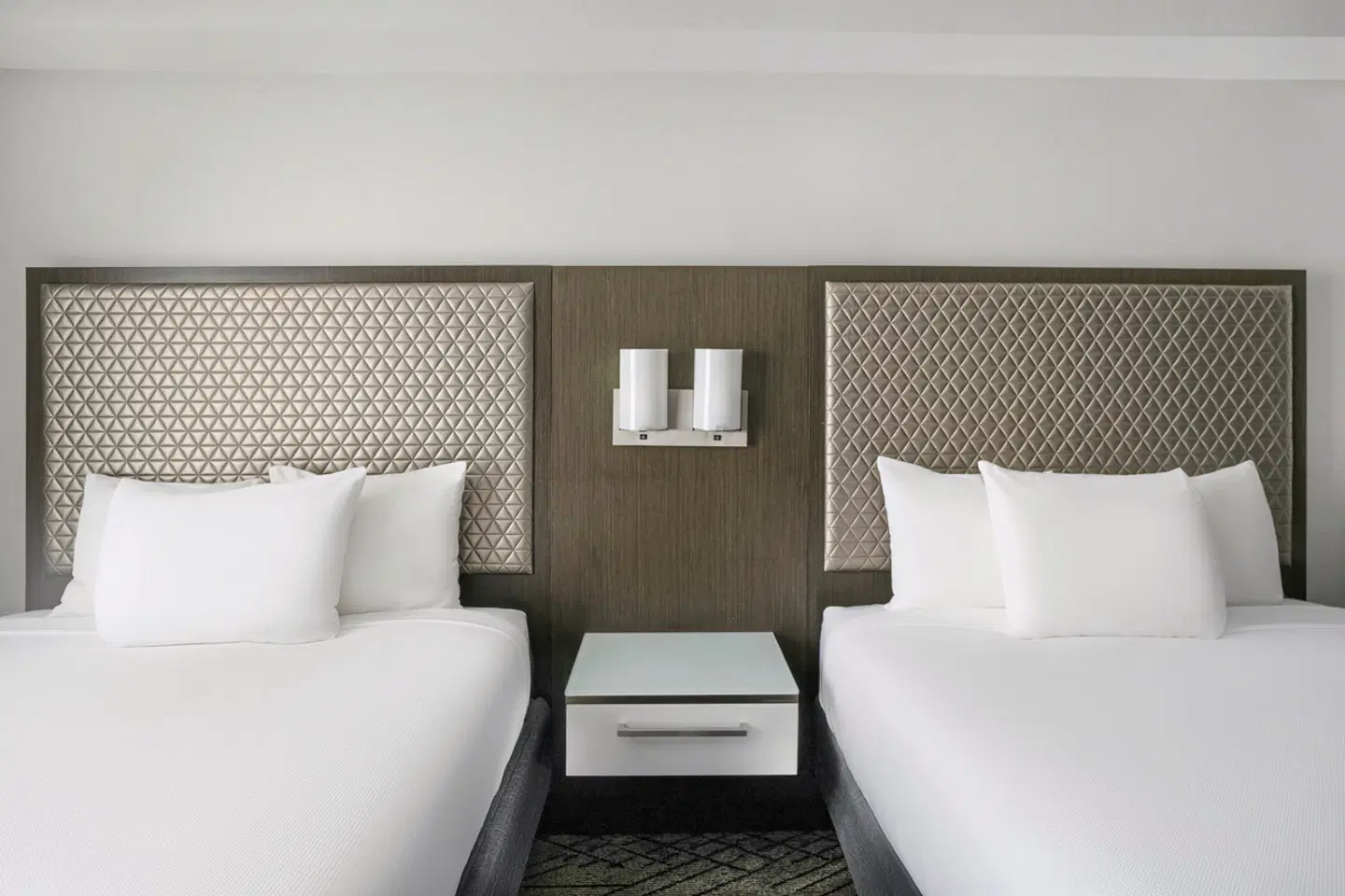 Hyatt House Washington DC / Downtown / Convention Center ROOM_EXAMPLE