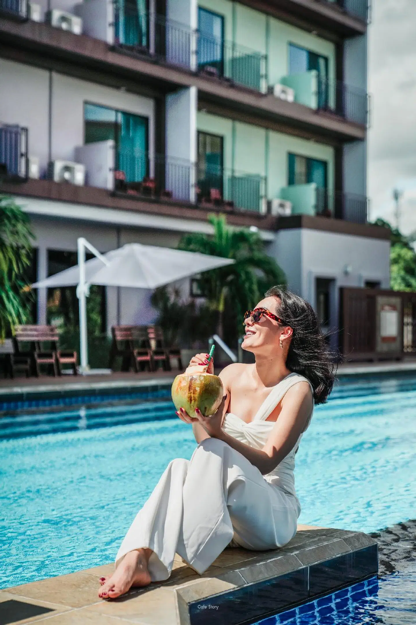 Savotel OUTDOOR_POOL