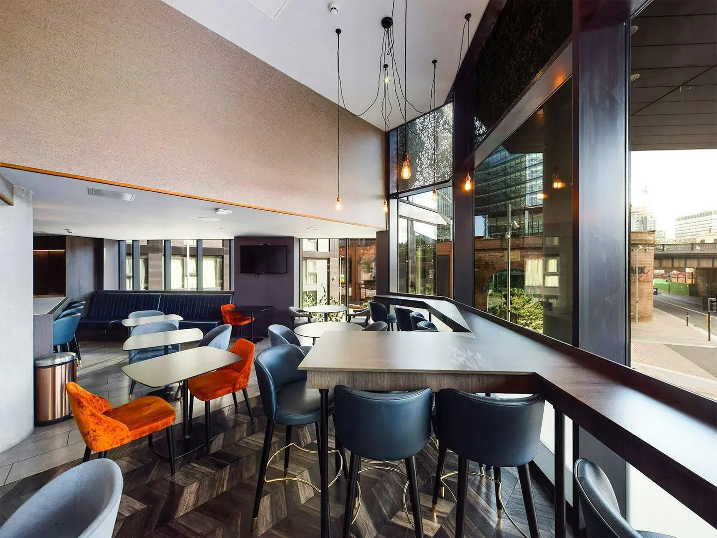 CitySuites I Bar
