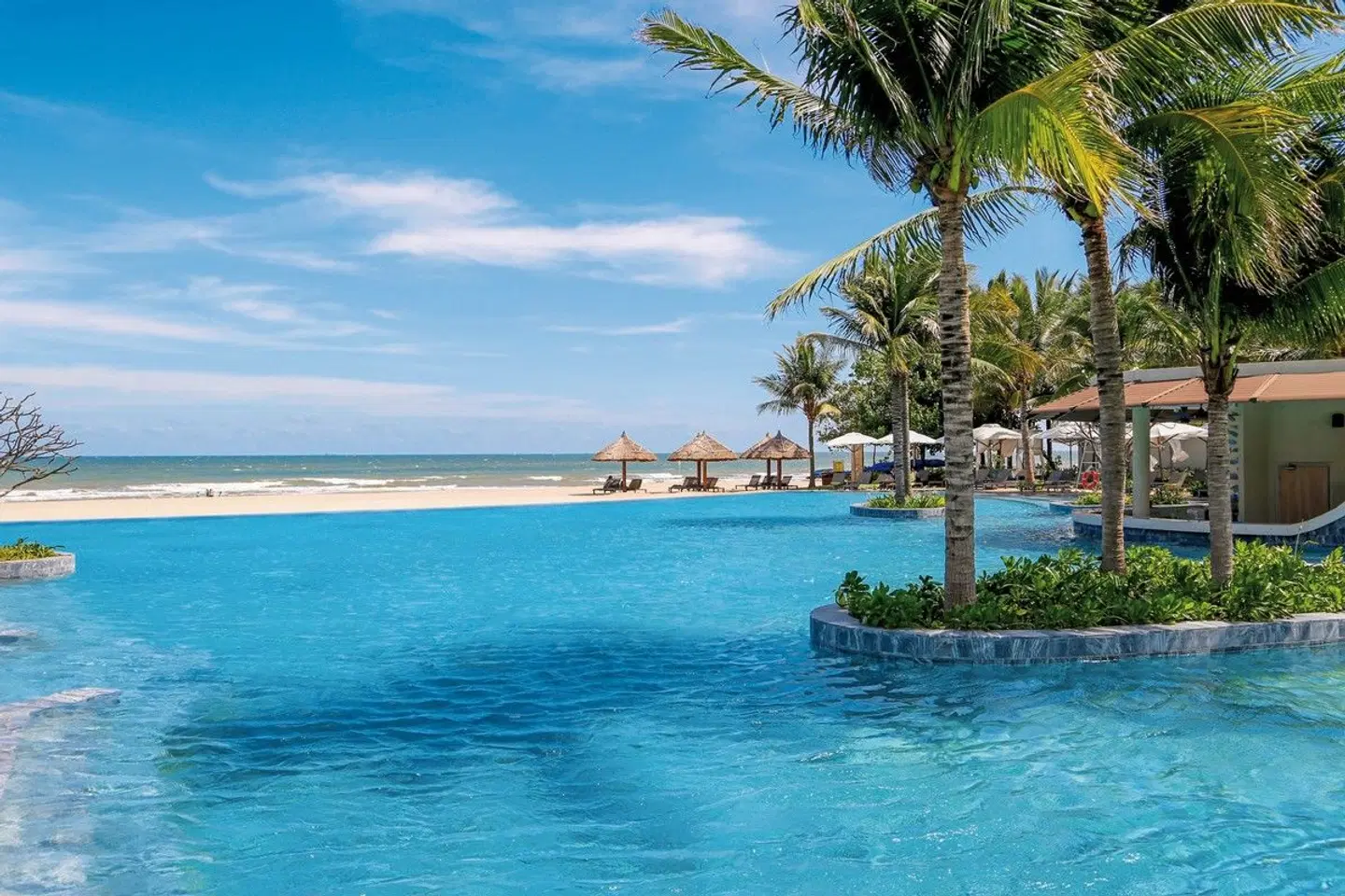 Meliá Ho Tram Beach Resort OUTDOOR_POOL