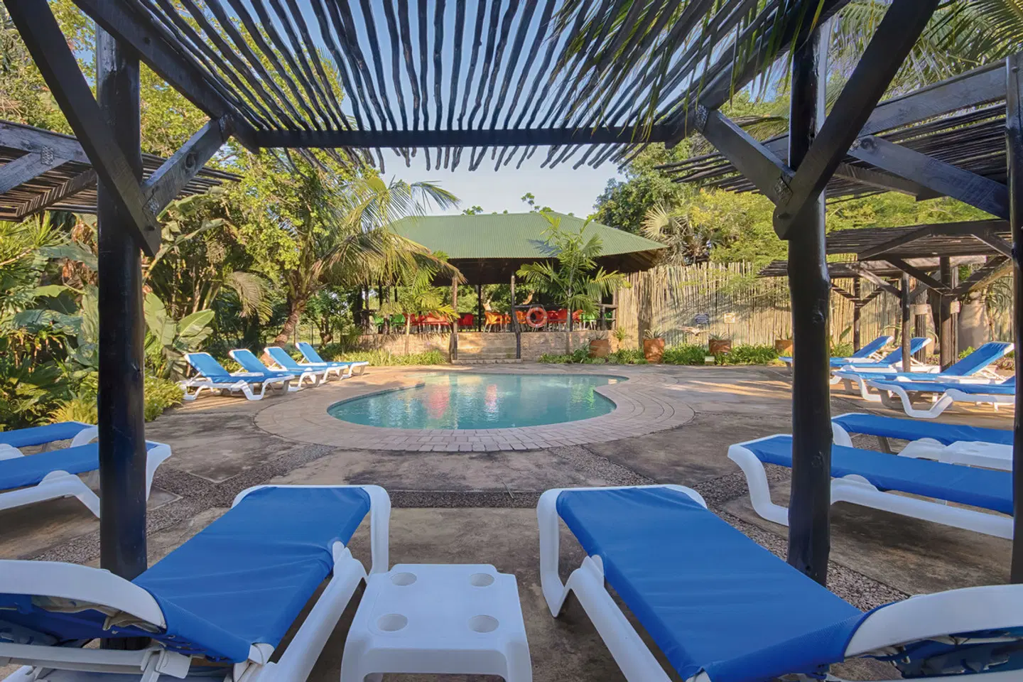 Emdoneni Lodge Hallenbad