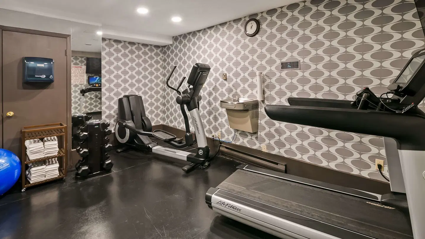 Best Western Airport Inn SPORTS_AND_LEISURE