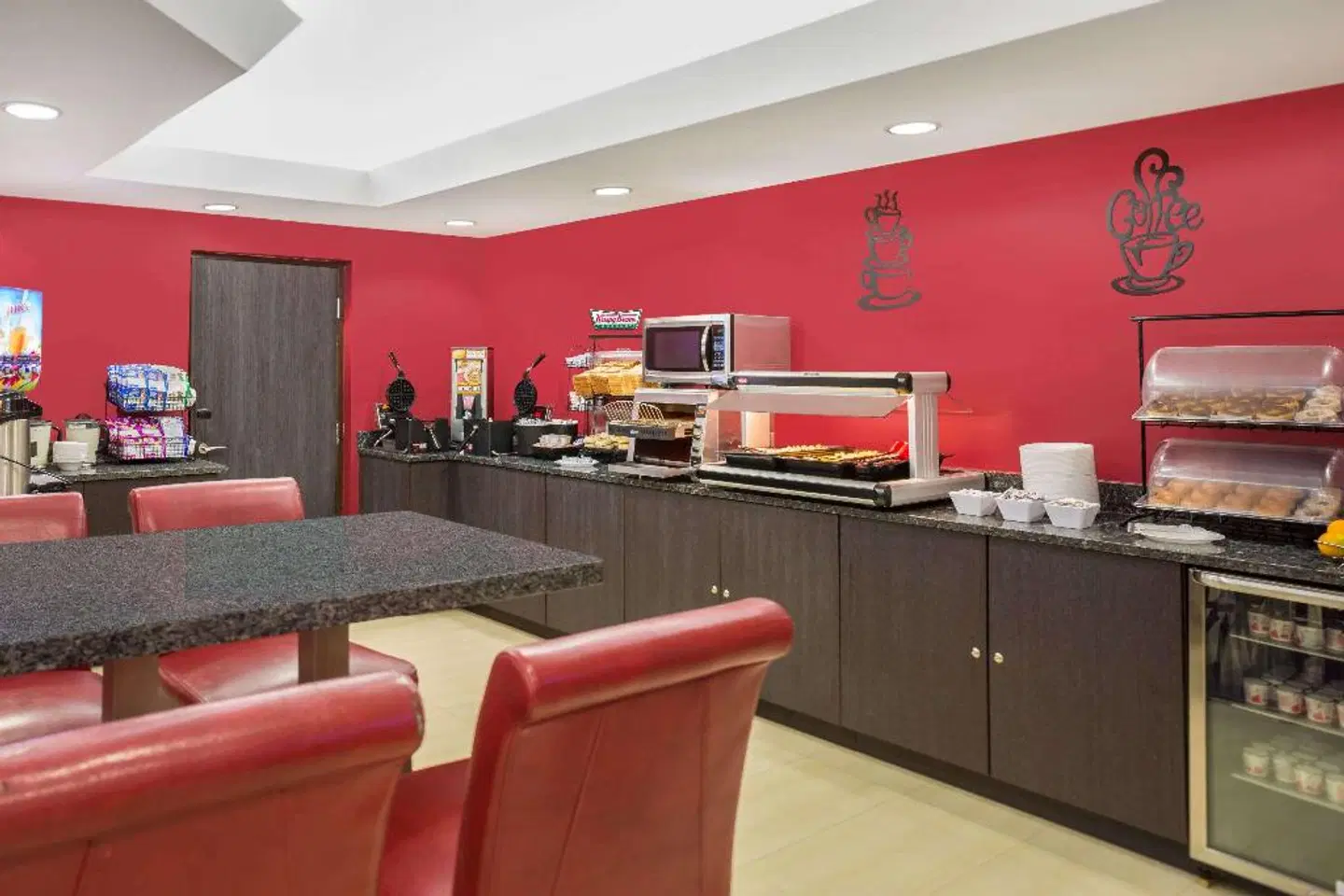 Ramada by Wyndham Miami Springs/Miami International Airport Bar