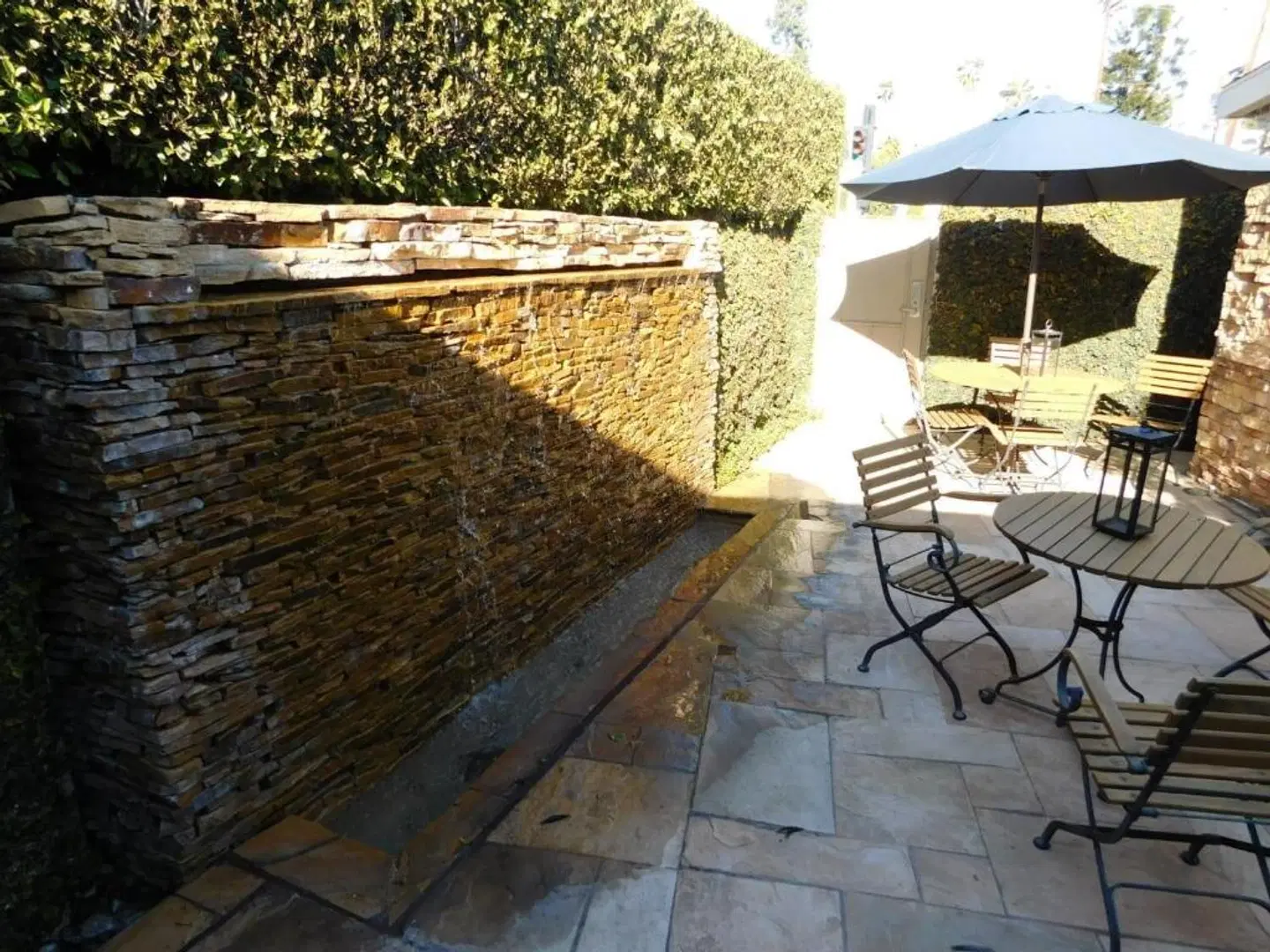 The Brentwood Inn Terrasse