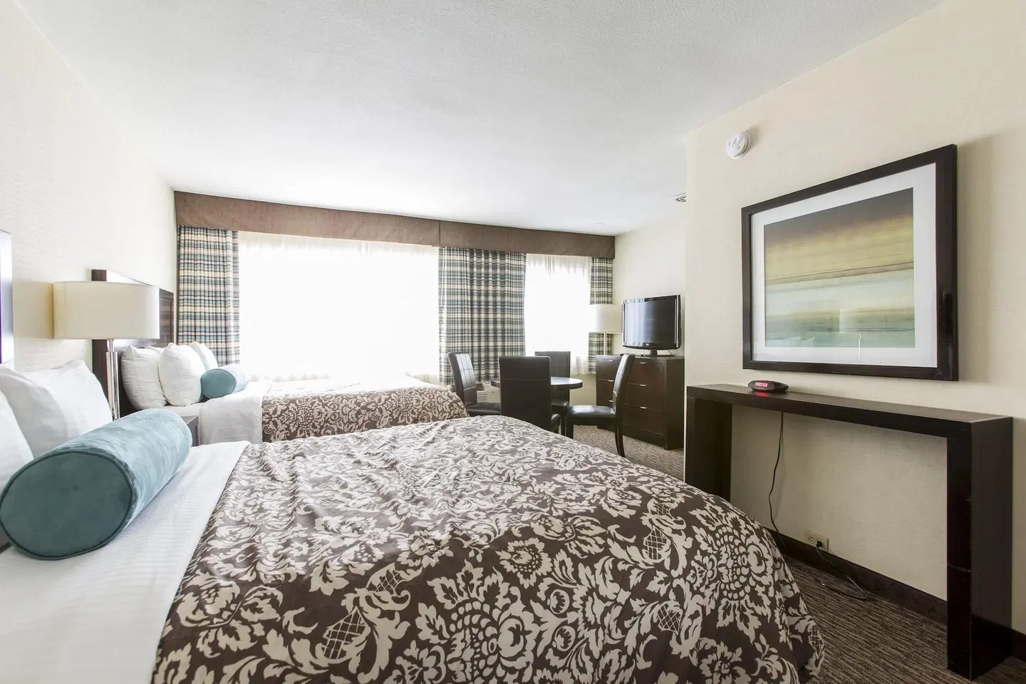 Royal Palace Westwood Hotel ROOM_EXAMPLE