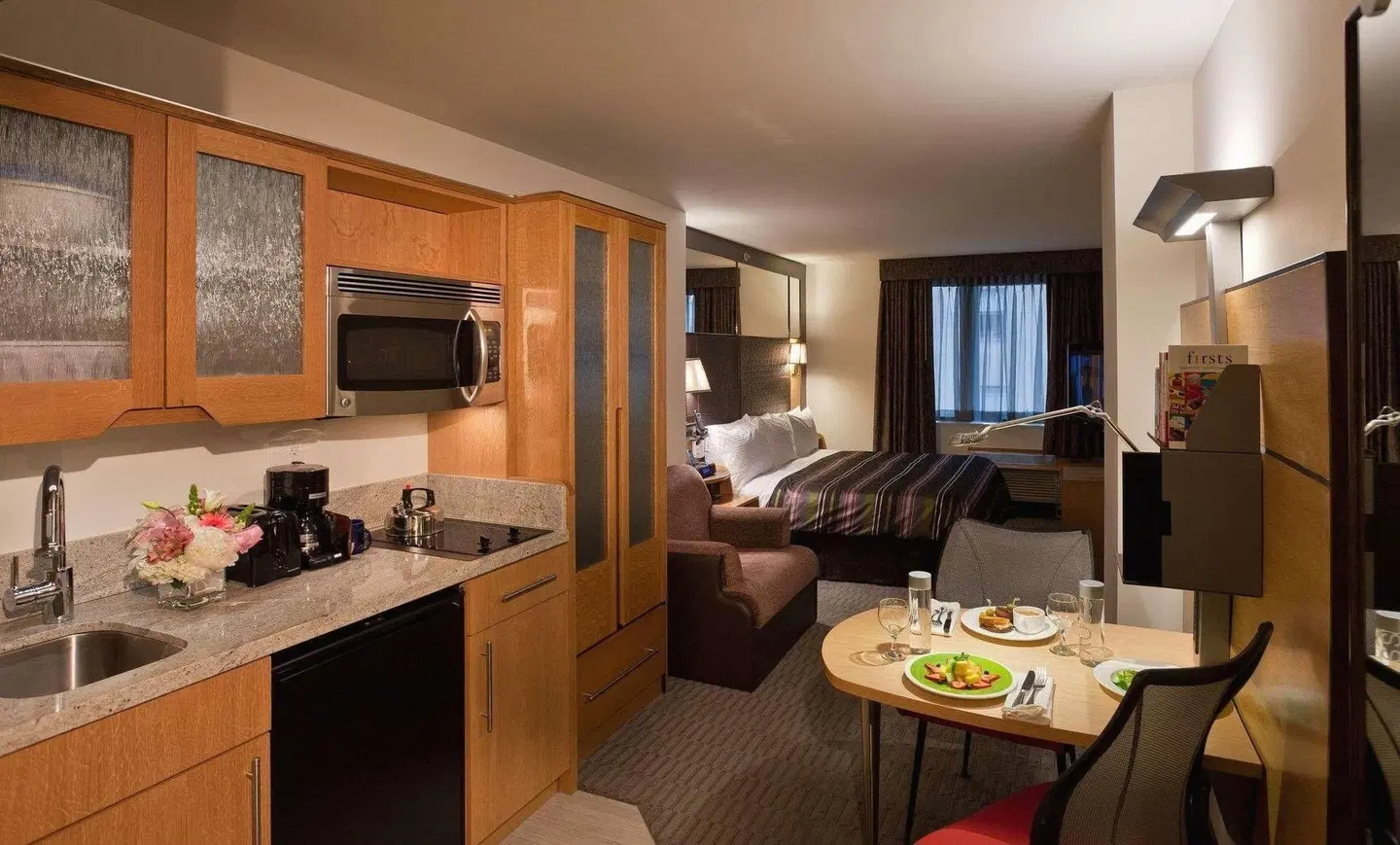 The Jewel Facing Rockefeller Center ROOM_EXAMPLE