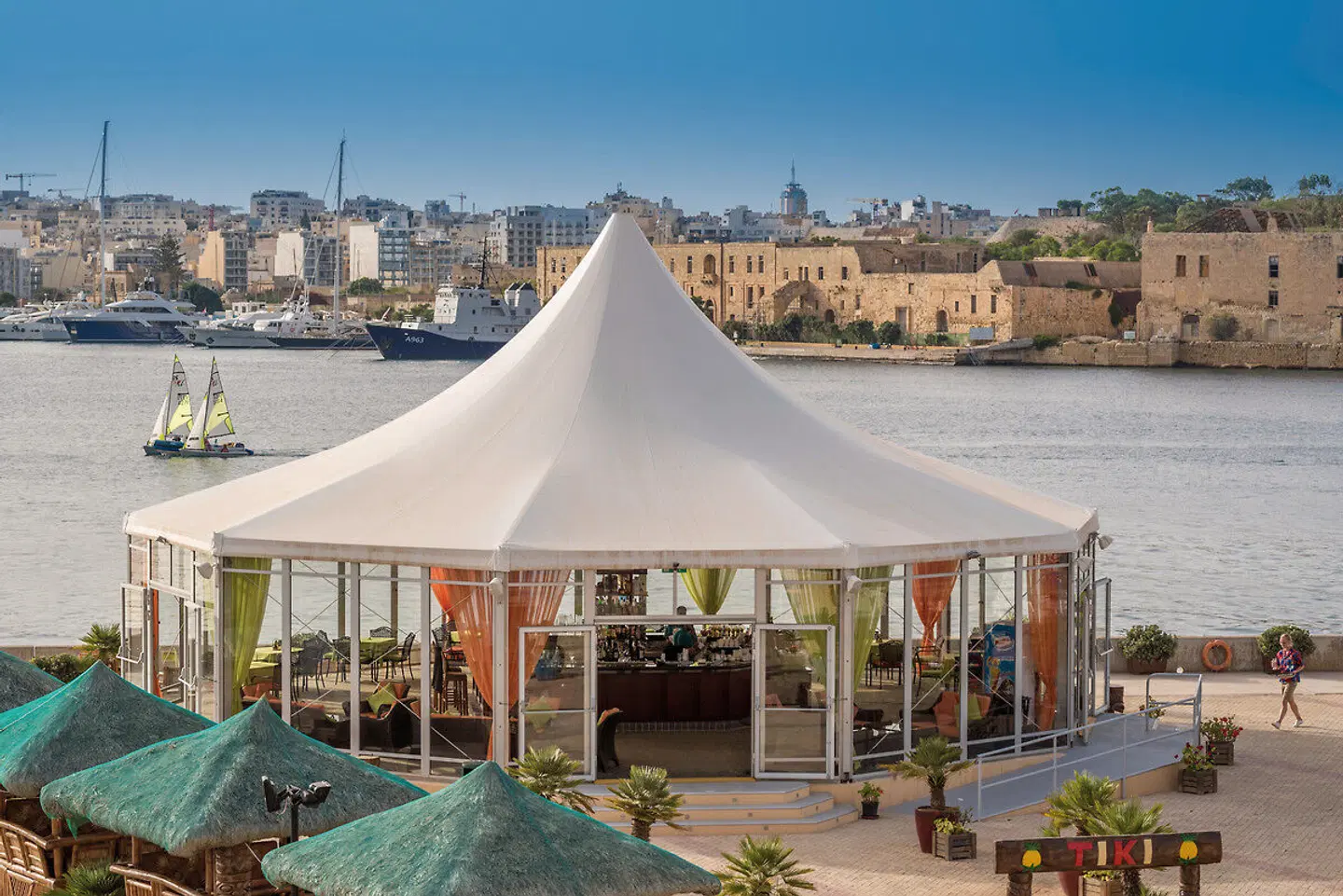 Grand Hotel Excelsior Malta EXTERIOR