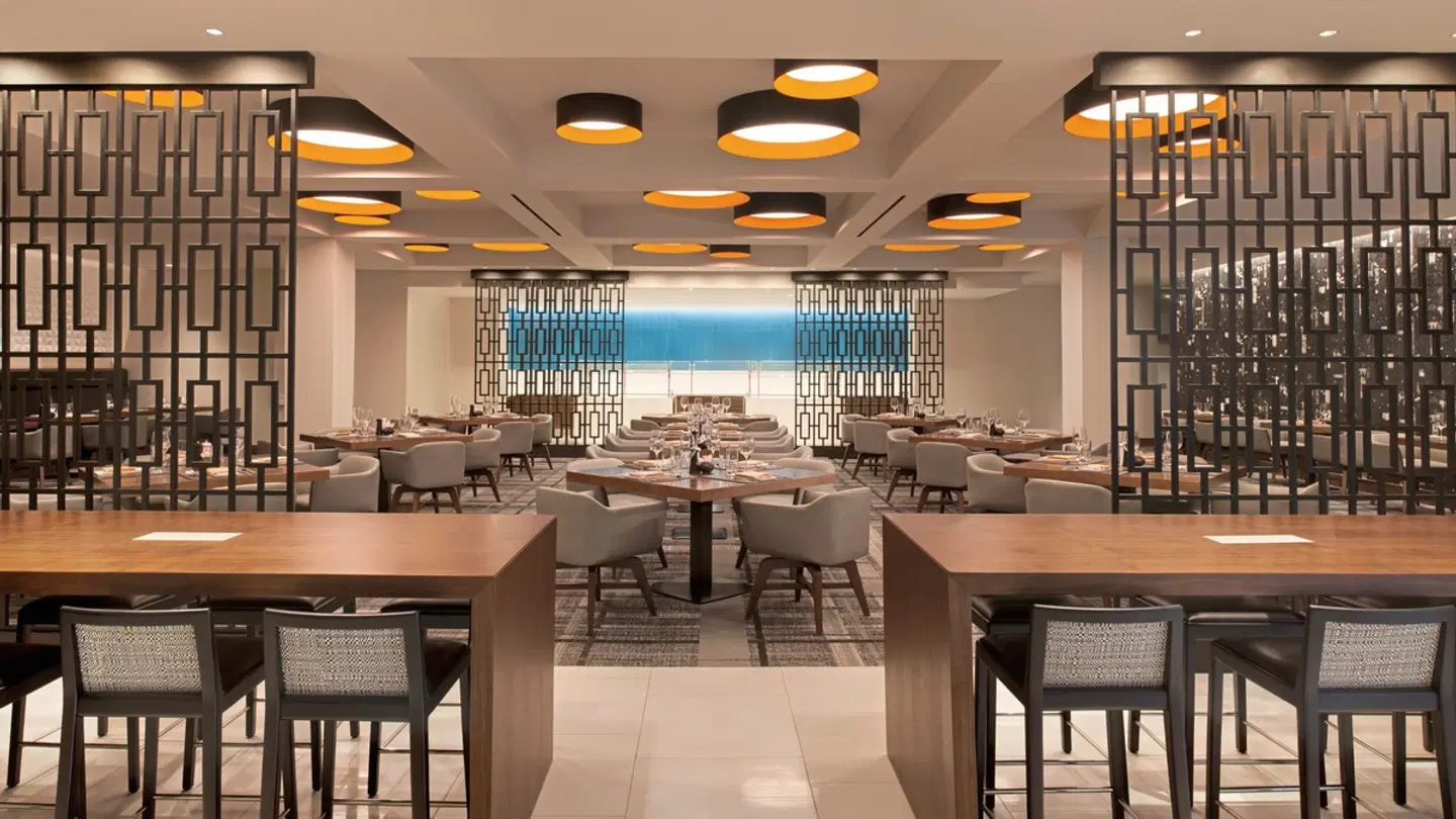 Hyatt Regency Los Angeles International Airport Restaurant