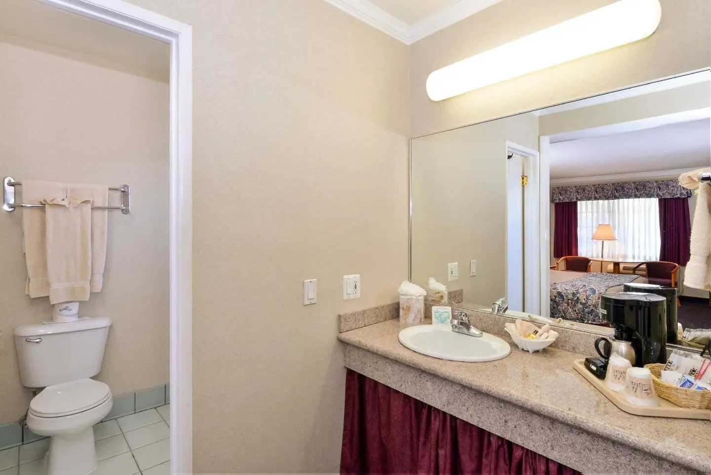 Tarzana Inn Badezimmer