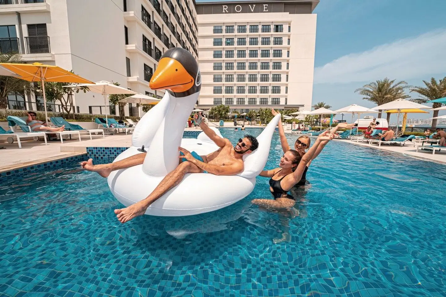 Rove La Mer Beach, Jumeirah OUTDOOR_POOL