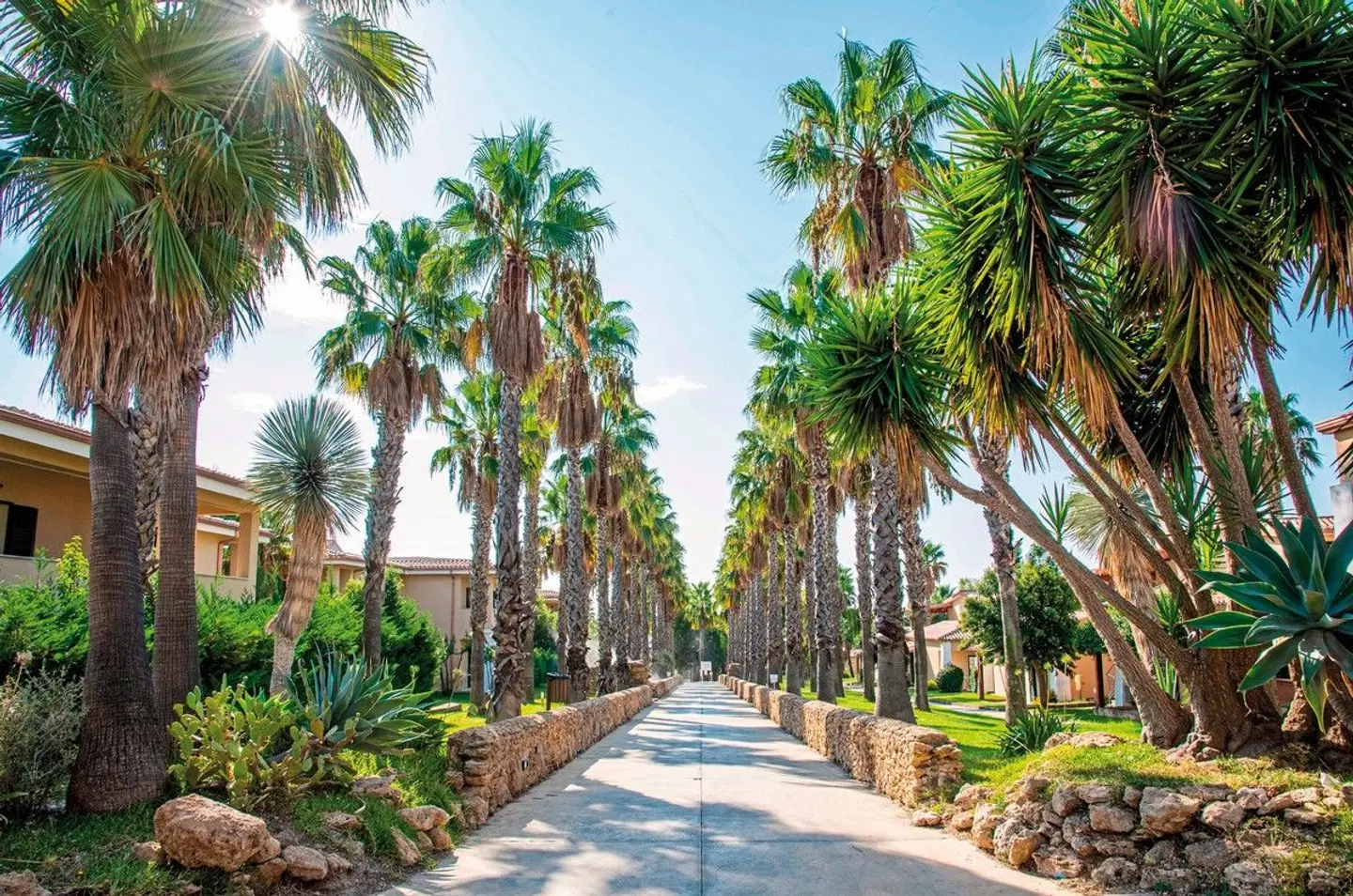 TH Le Castella Baia degli Dei Garten