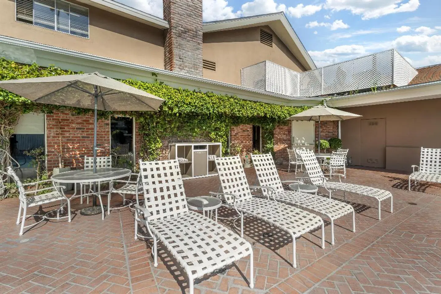 Best Western PLUS Carriage Inn Terrasse