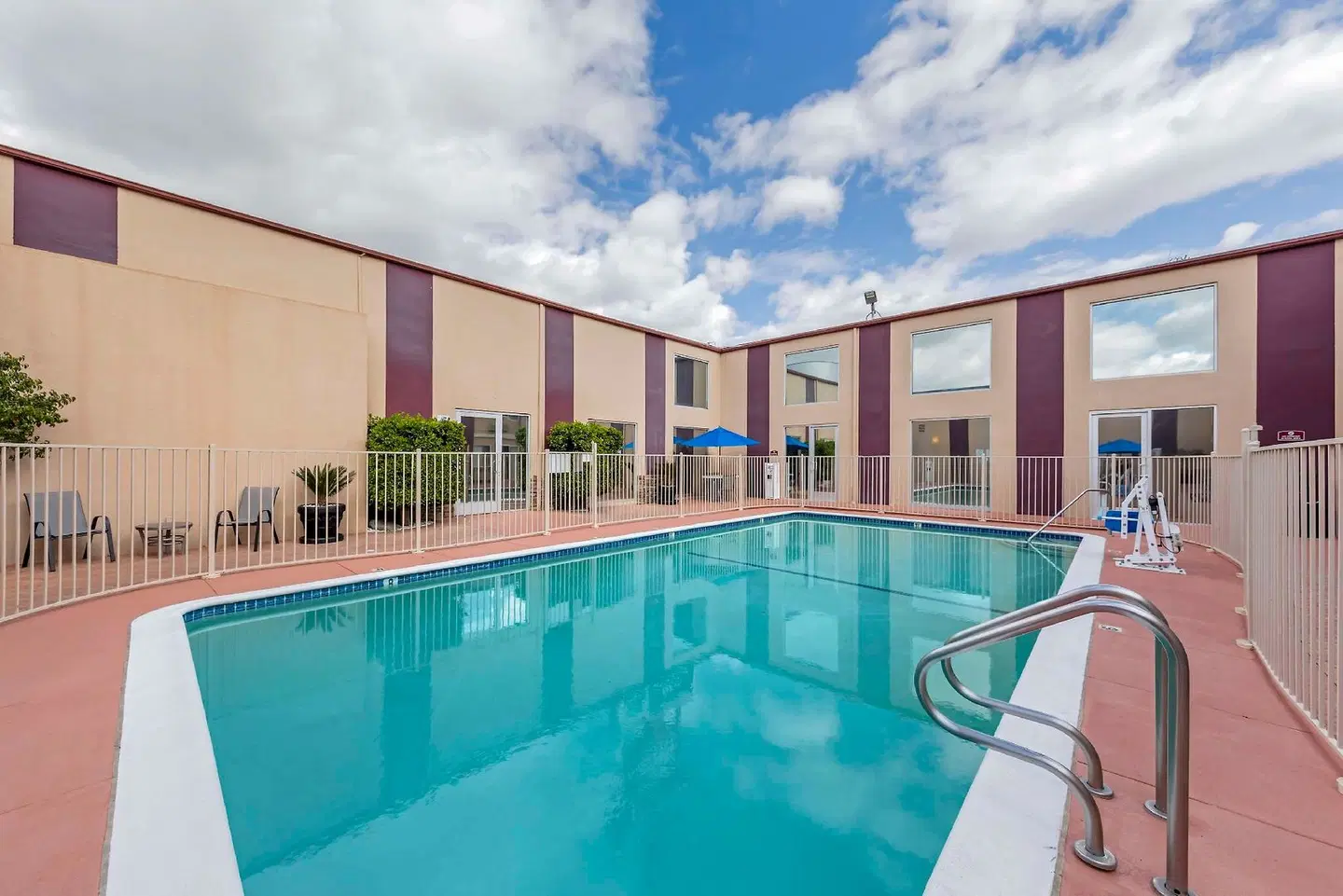 Best Western Canoga Park Motor Inn Hallenbad