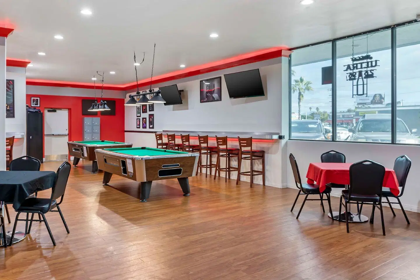 Best Western Canoga Park Motor Inn Bar