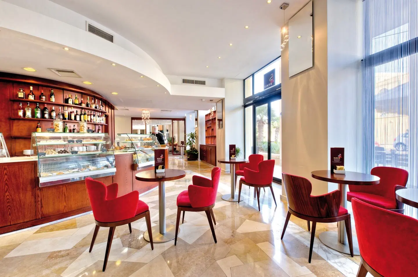 Verdi St. George's Bay Marina Bar