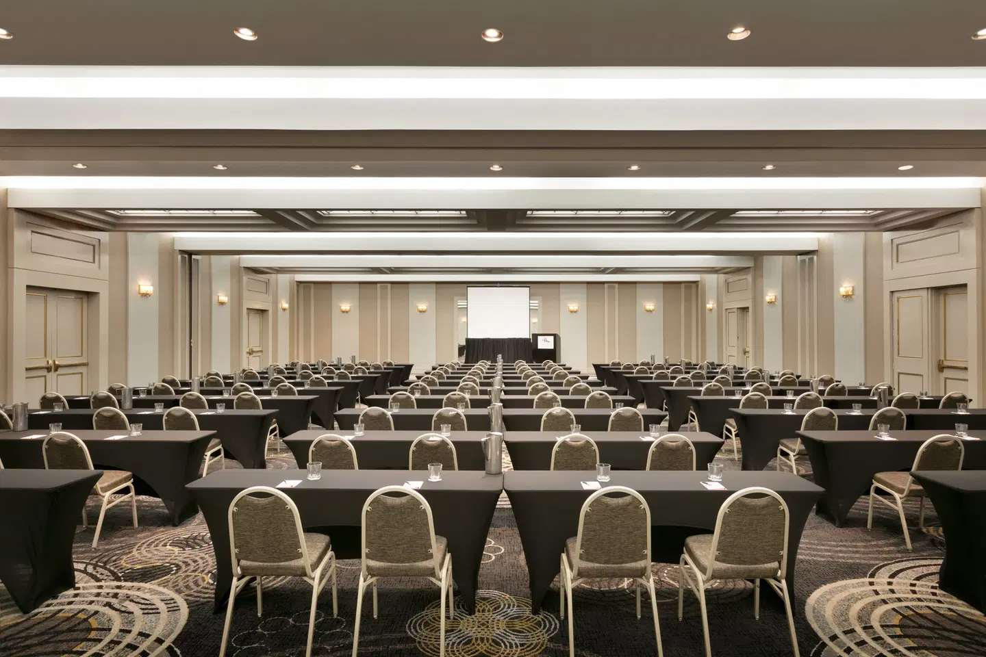 DoubleTree by Hilton New York LaGuardia Airport Konferenz