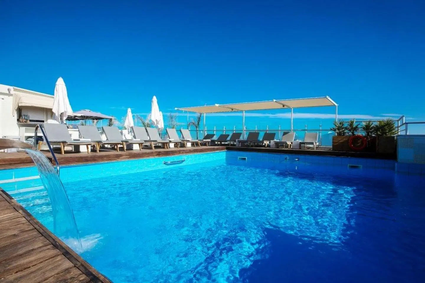 Capsis Astoria OUTDOOR_POOL