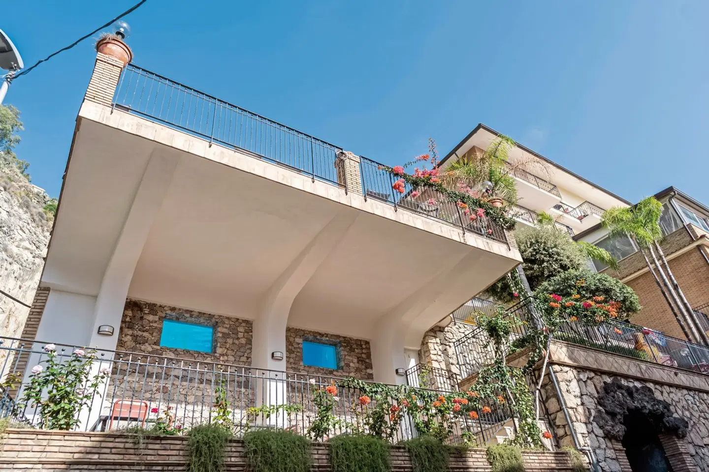 Corallo Taormina EXTERIOR