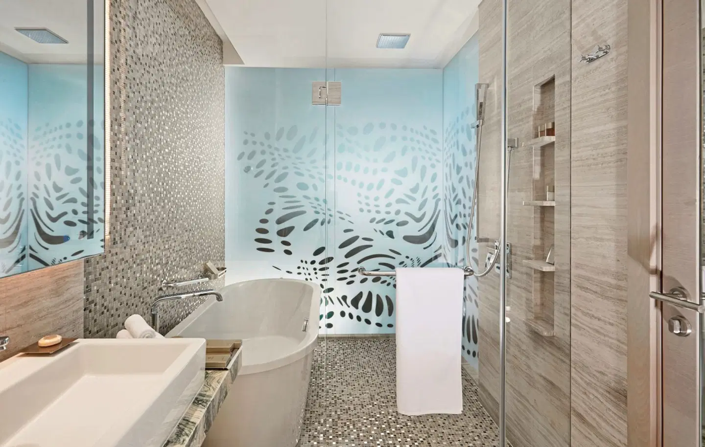 Royal M Hotel by Gewan Abu Dhabi Badezimmer