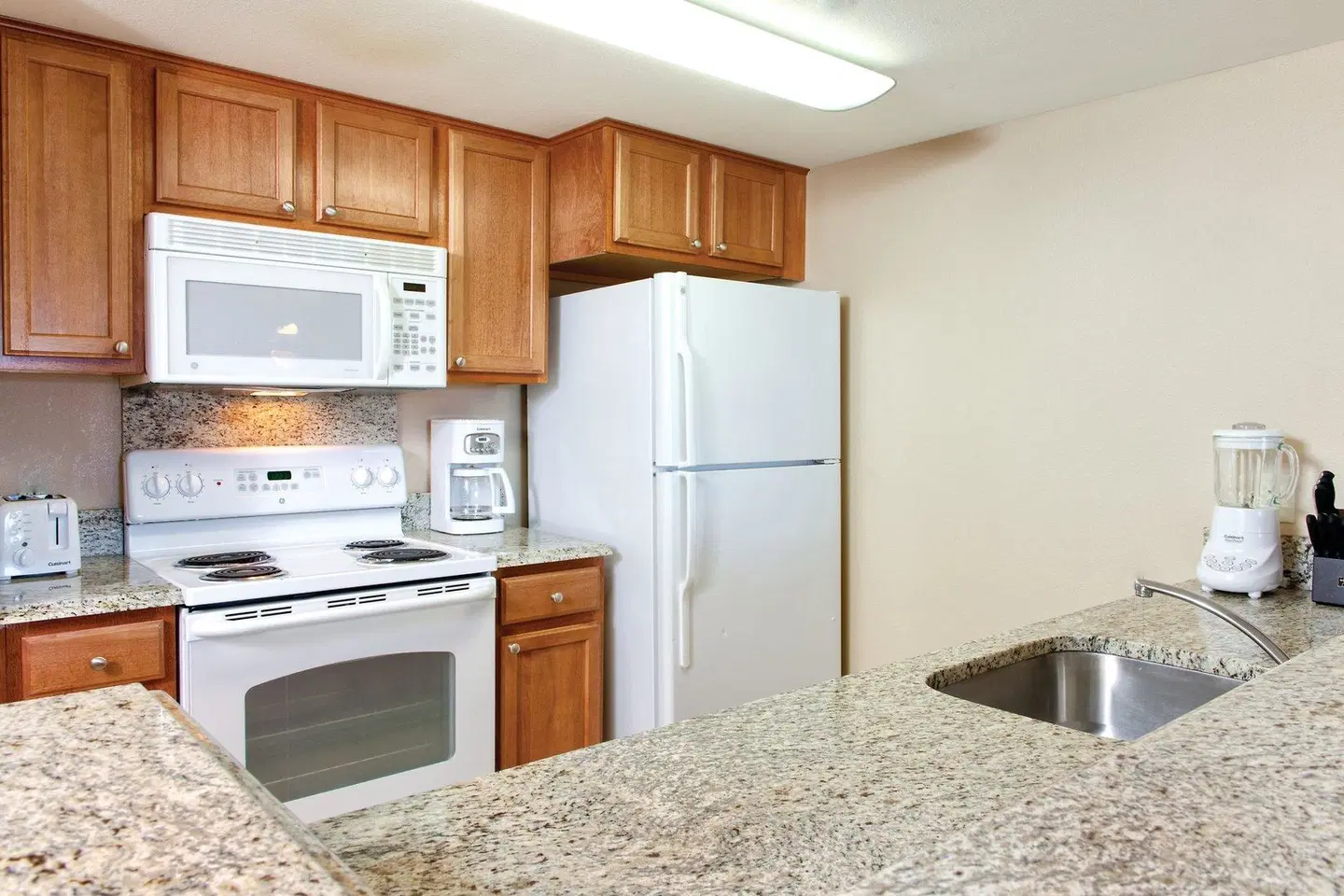 Club Wyndham at Waikiki Beach Walk ROOM_EXAMPLE