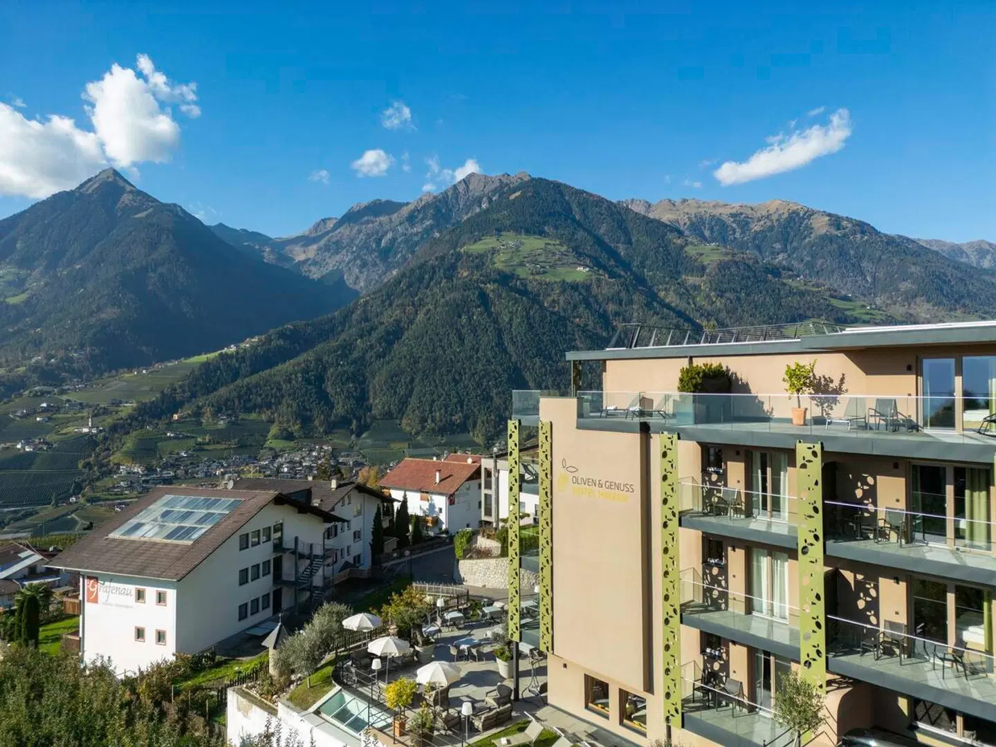 Oliven- und Genusshotel Hirzer EXTERIOR