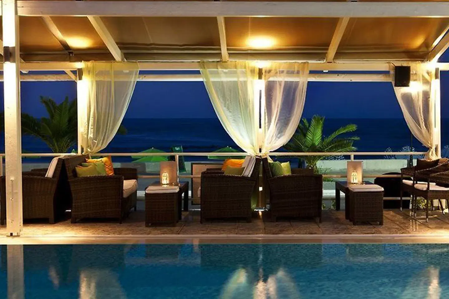 Summer Beach Hotel Hallenbad