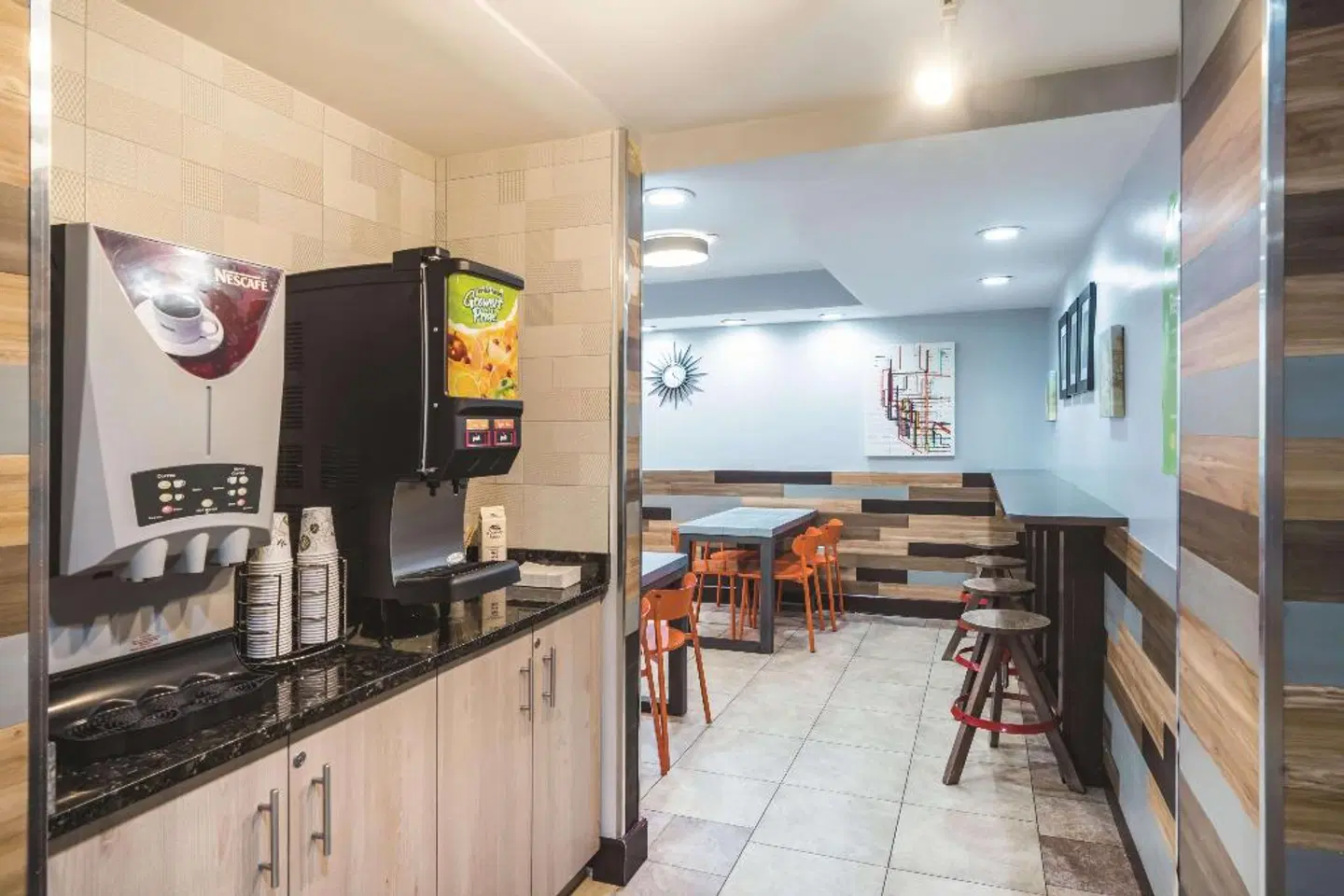 La Quinta Inn & Suites by Wyndham Brooklyn Downtown Bar