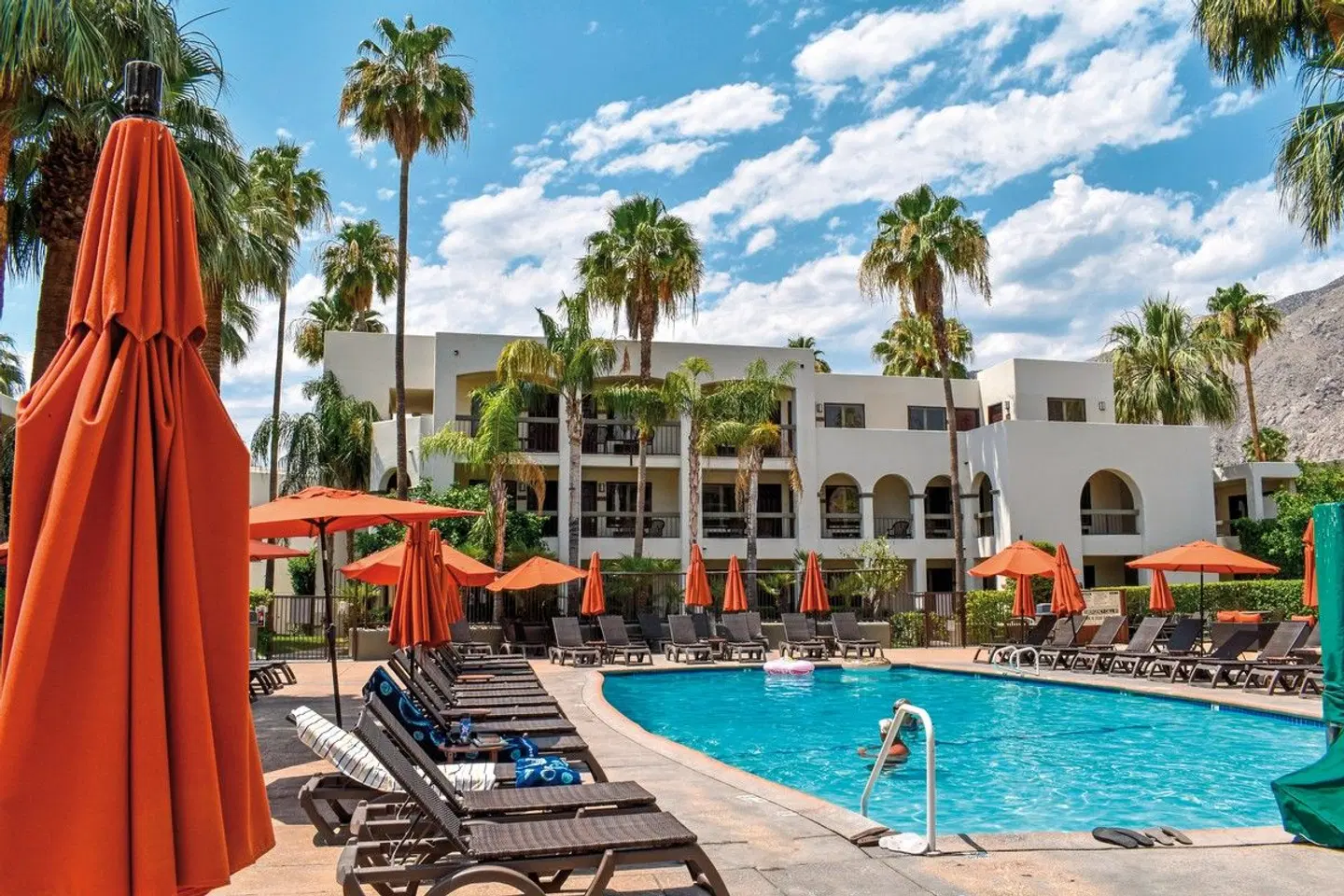 Palm Mountain Resort & Spa OUTDOOR_POOL