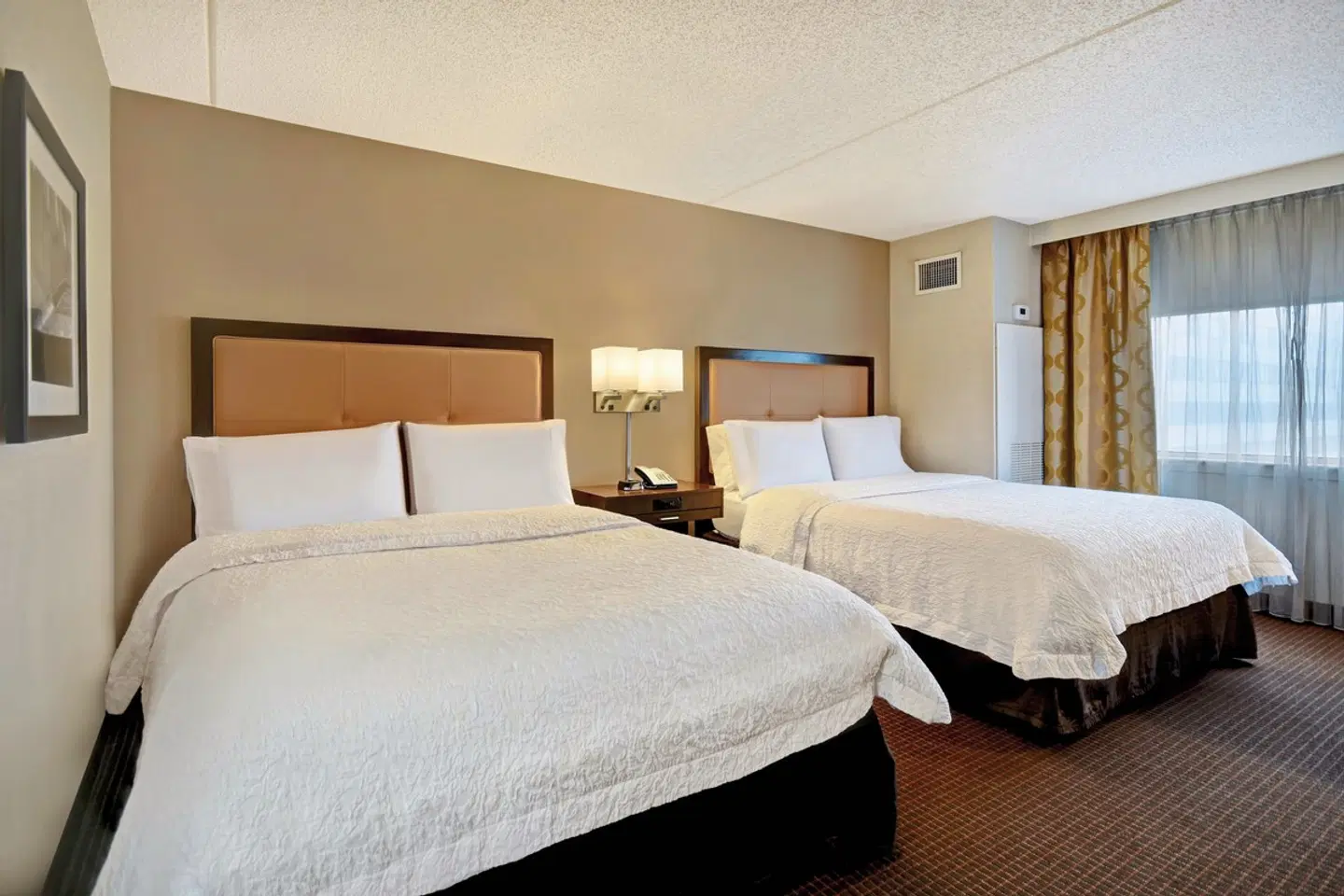 Hampton Inn JFK ROOM_EXAMPLE