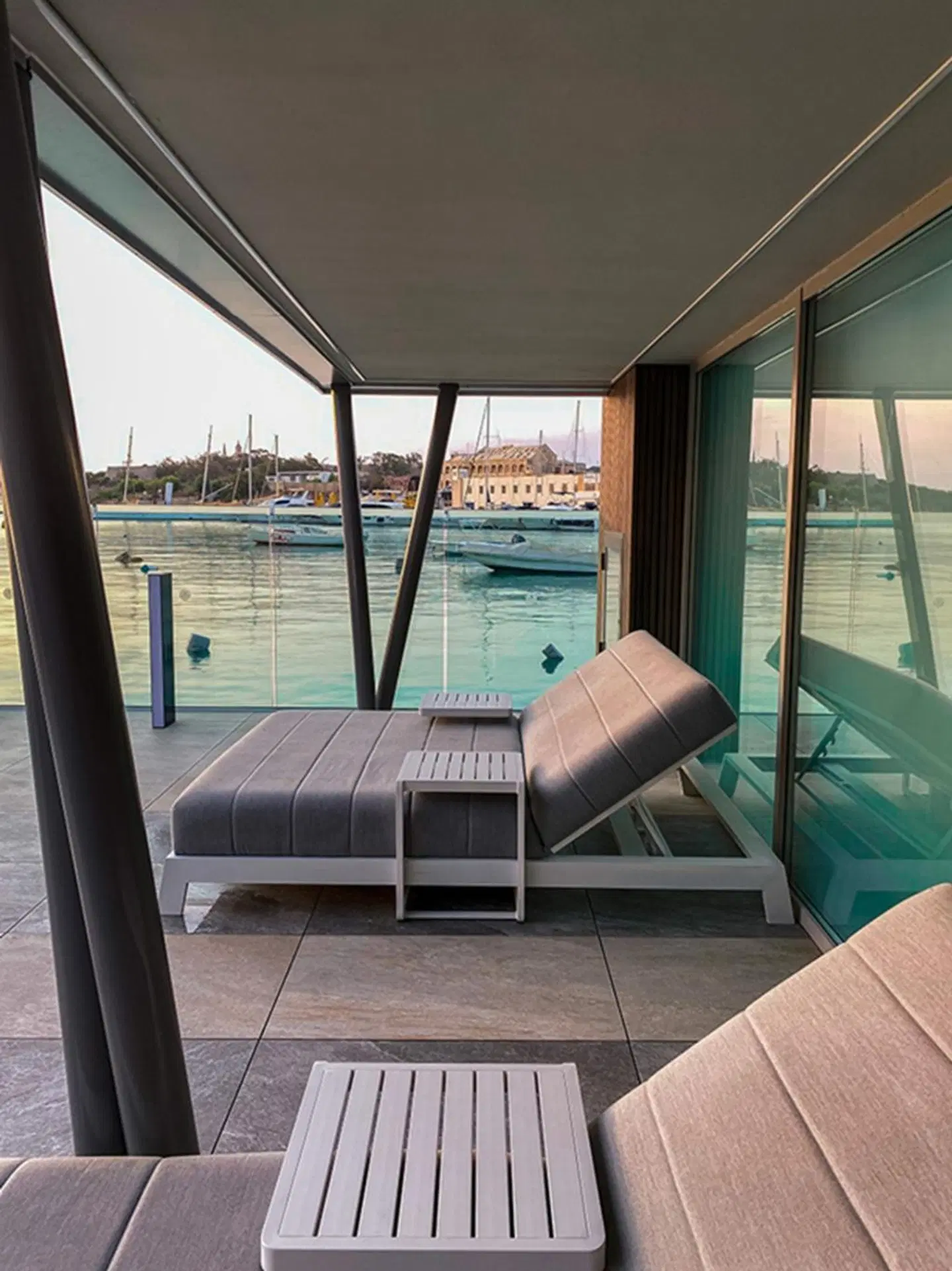Waterfront HEALTH_BEAUTY