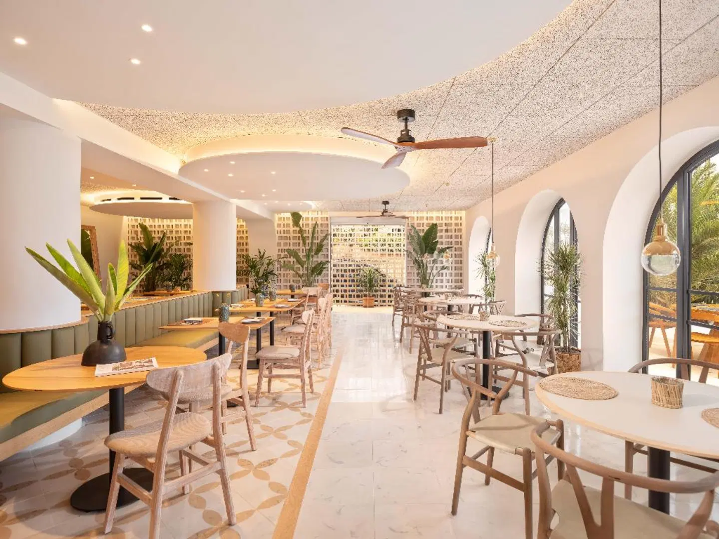 Bella Colina | Vintage Hotel est. 1953 Bar