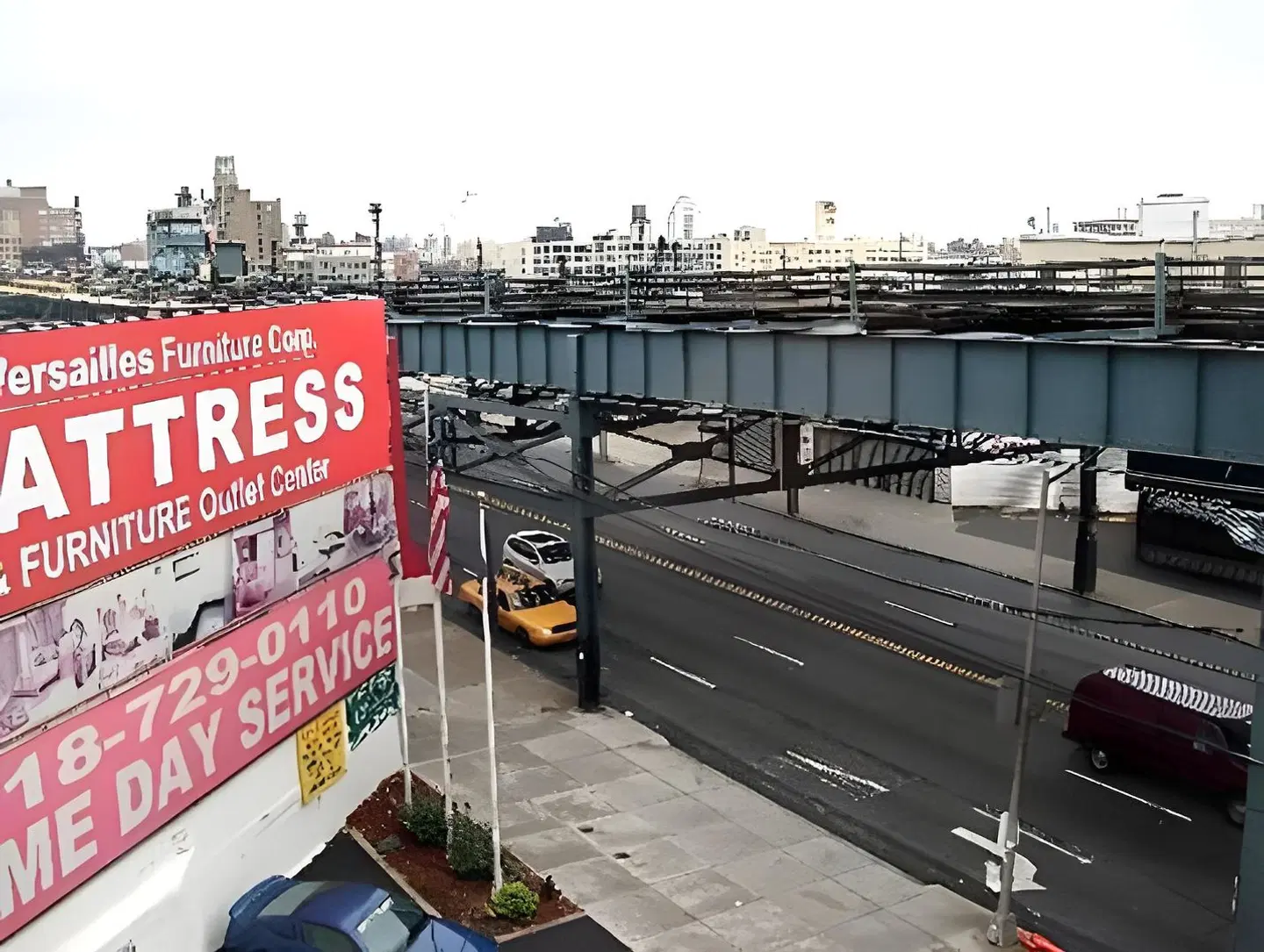 Days Inn by Wyndham Long Island City Bar
