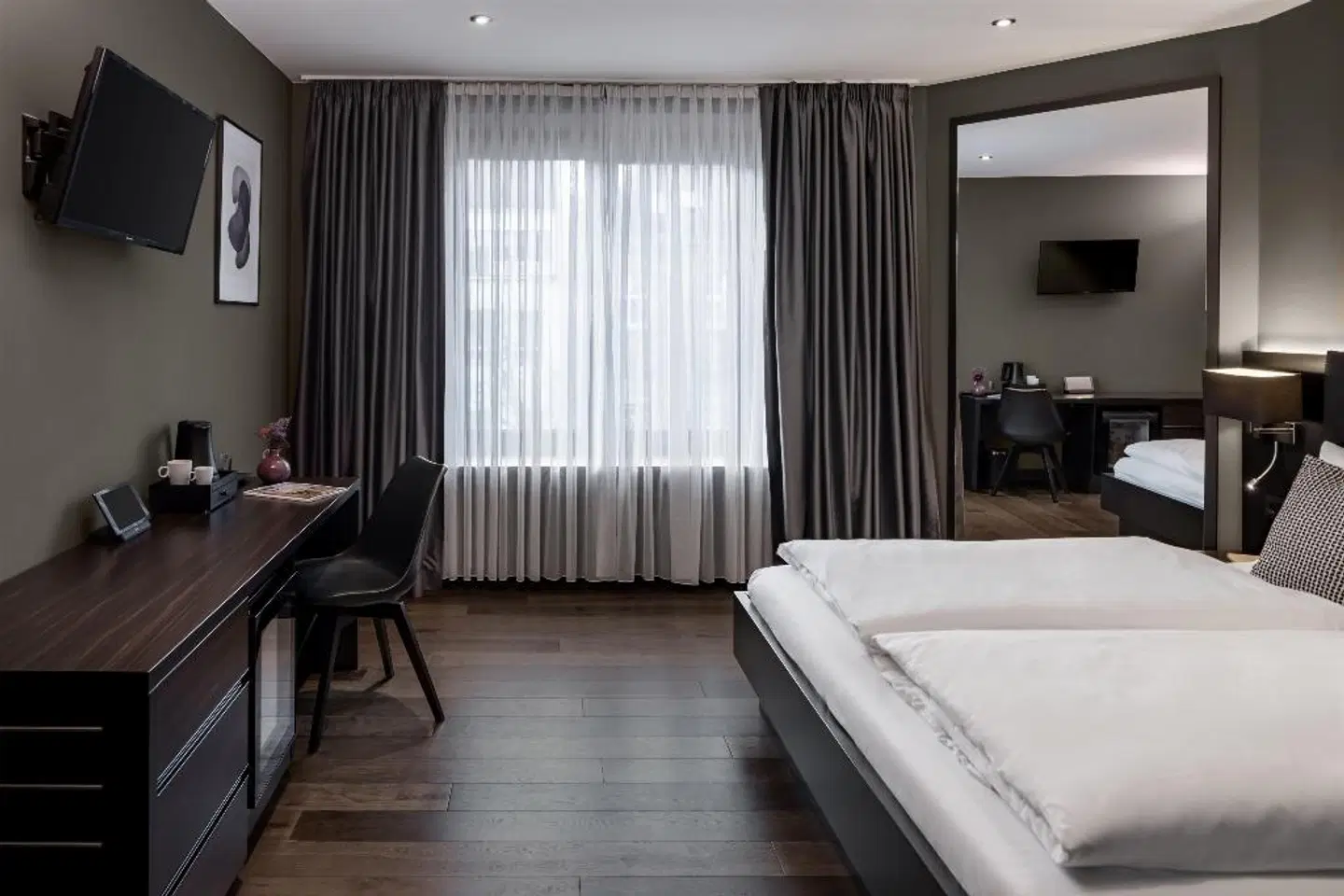 Hotel AMANO Düsseldorf ROOM_EXAMPLE