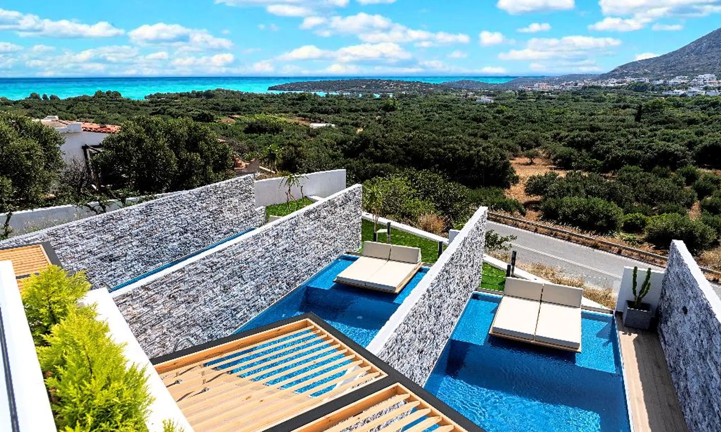 Aelia Suites OUTDOOR_POOL